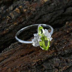Peridot Toi et Moi Japanischer 92,5 Silber Grüne Edelsteine Eleganter femininer Ring Schmuck