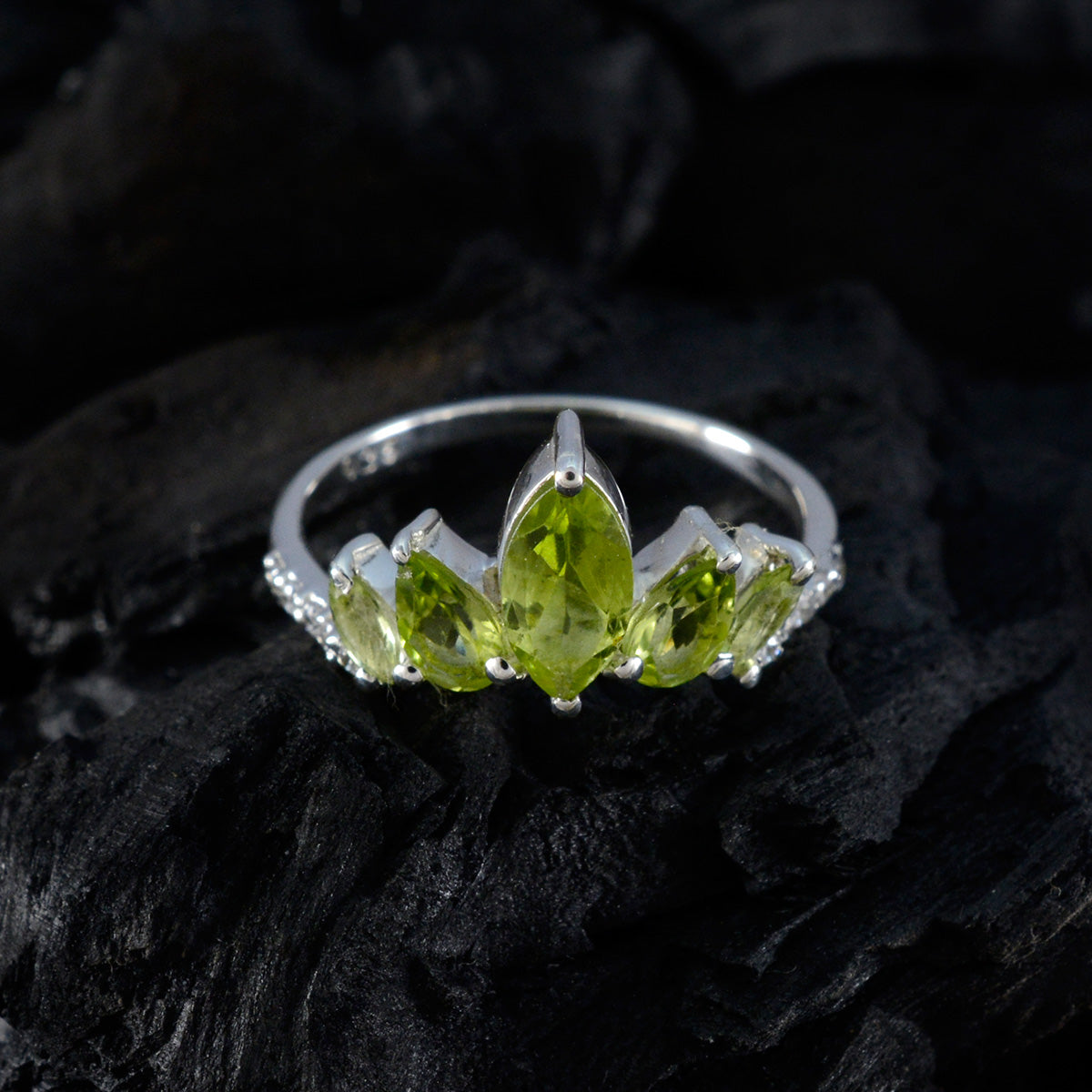 Peridot Penta Korean 92.5 Silver Green Gemstones Elegant  crown Ring Jewelry