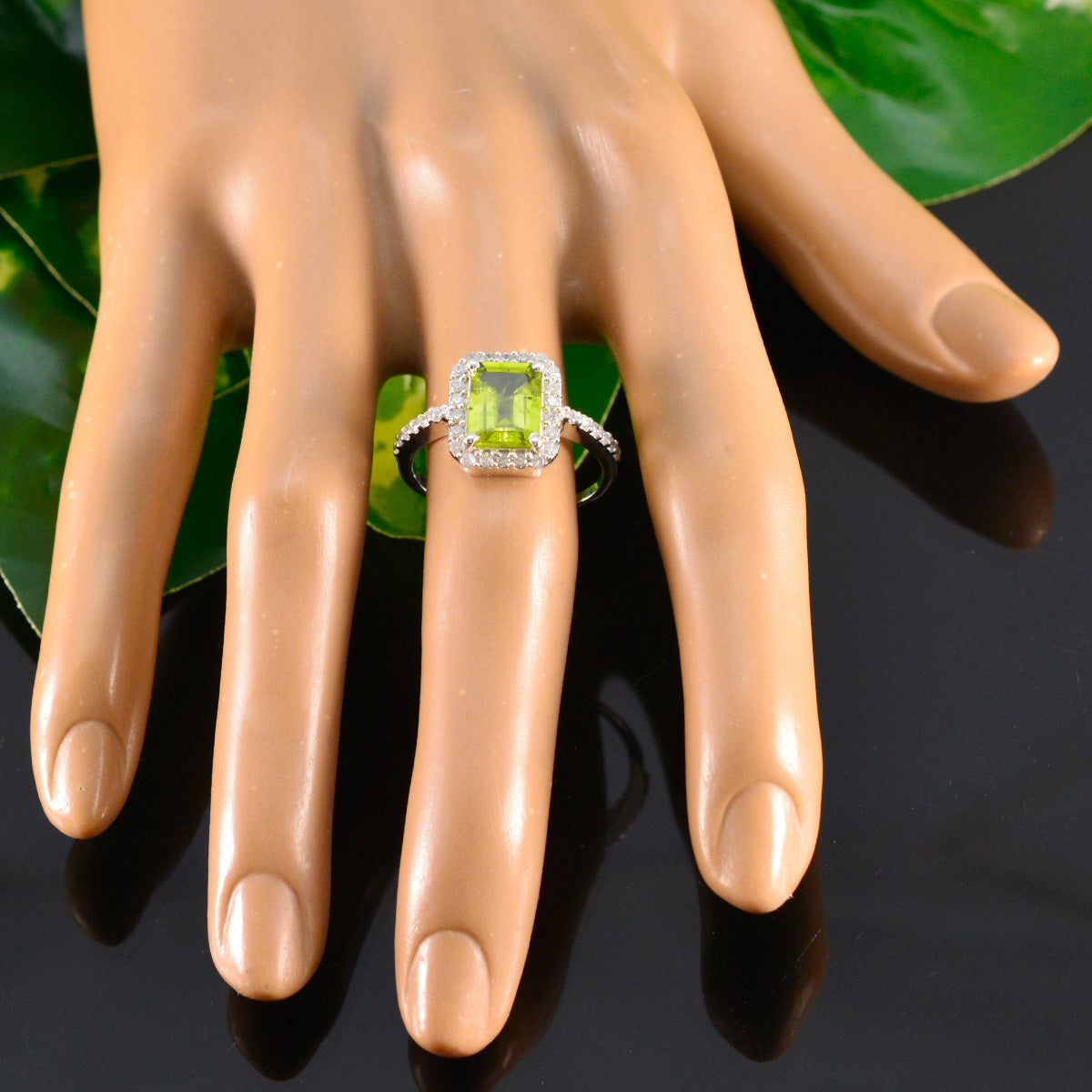 Peridot Halo American Silver Green Gems Whisper thin Sophisticated Ring Jewelry