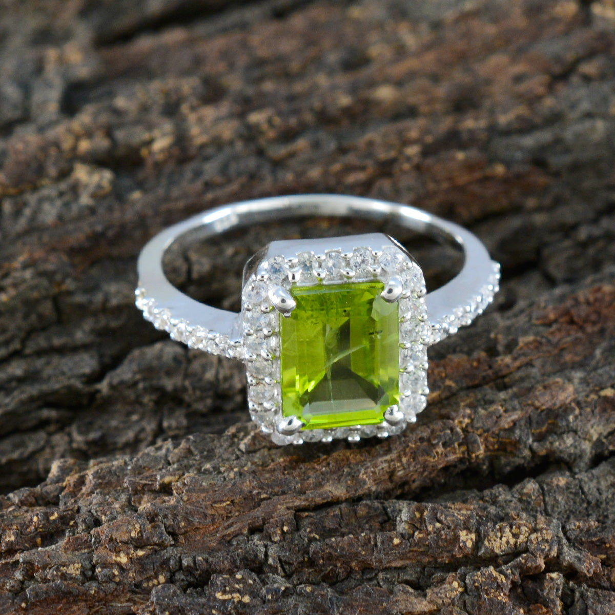 Peridot Halo American Silver Green Gems Whisper thin Sophisticated Ring Jewelry