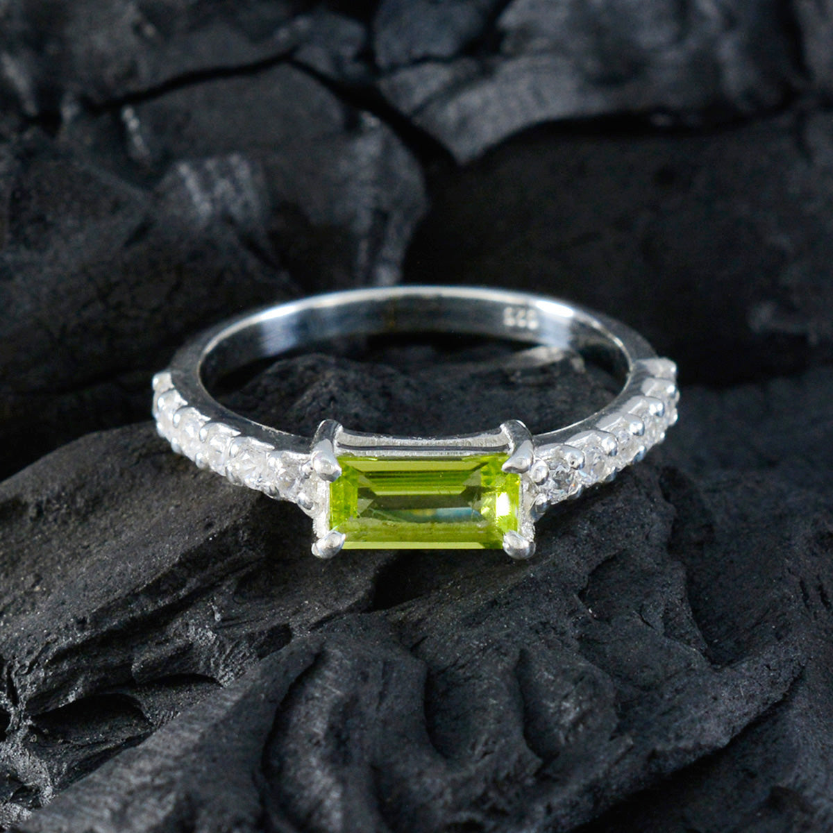 Peridot Halo Korean Sterling Silver Green Gemstone Delicate Abstract Ring Jewellery