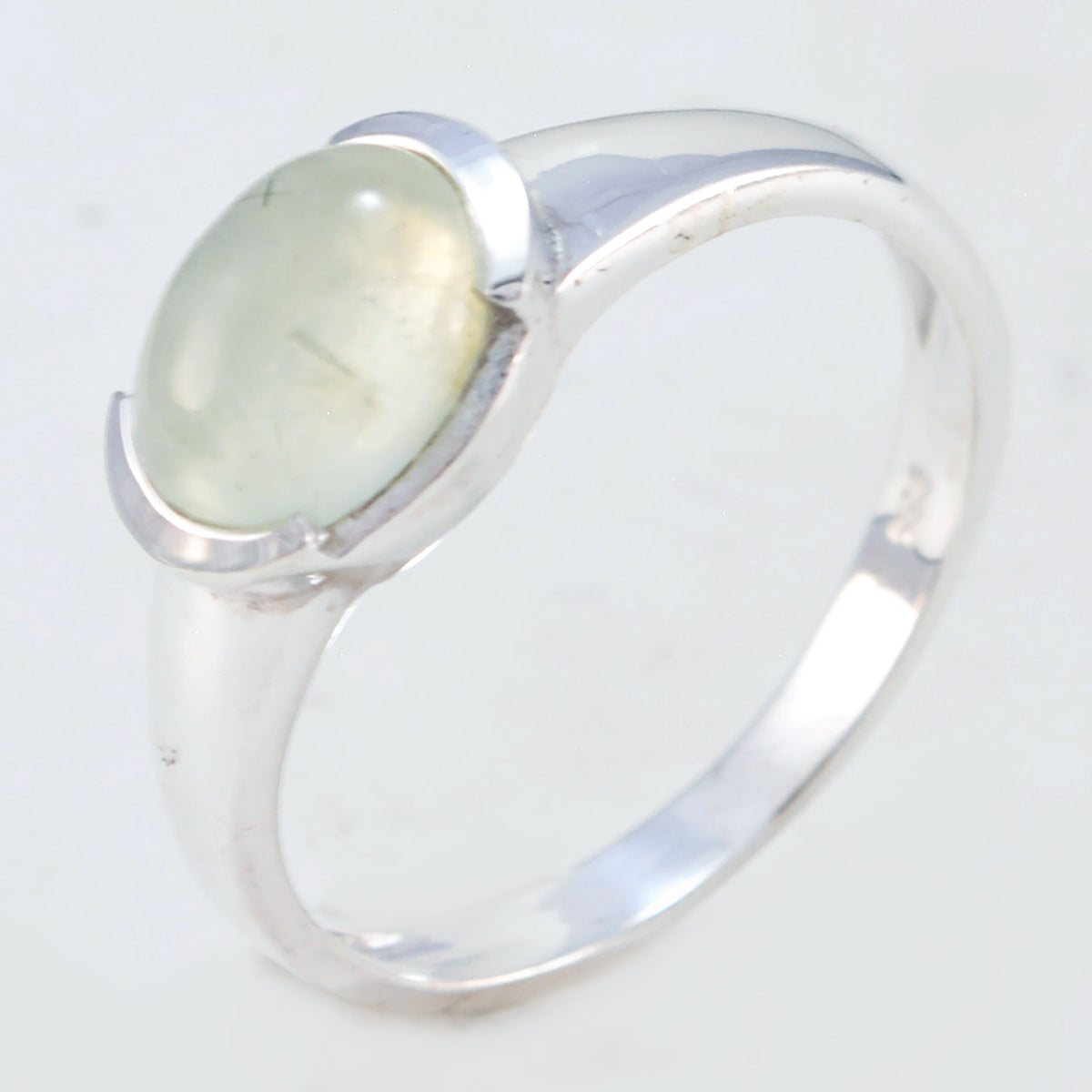 Bague abstraite délicate en argent sterling avec solitaire en préhnite turque et pierres précieuses vertes Image secondaire du produit
