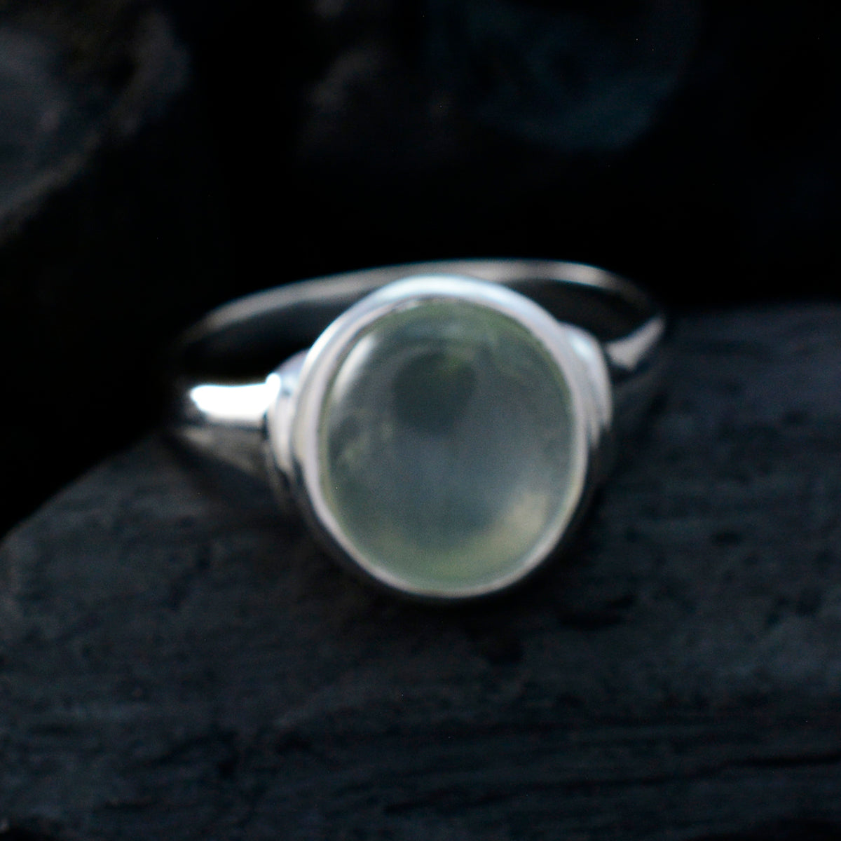 Prehnite Solitaire Russian Sterling Silver Green Gemstone Minimal Modern Ring Jewelry