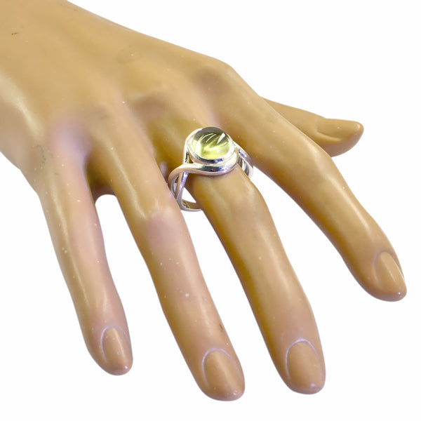 Prehnite Solitaire Russian 92.5 Silver Green Gemstones Mid weight Graceful Ring Jewelry