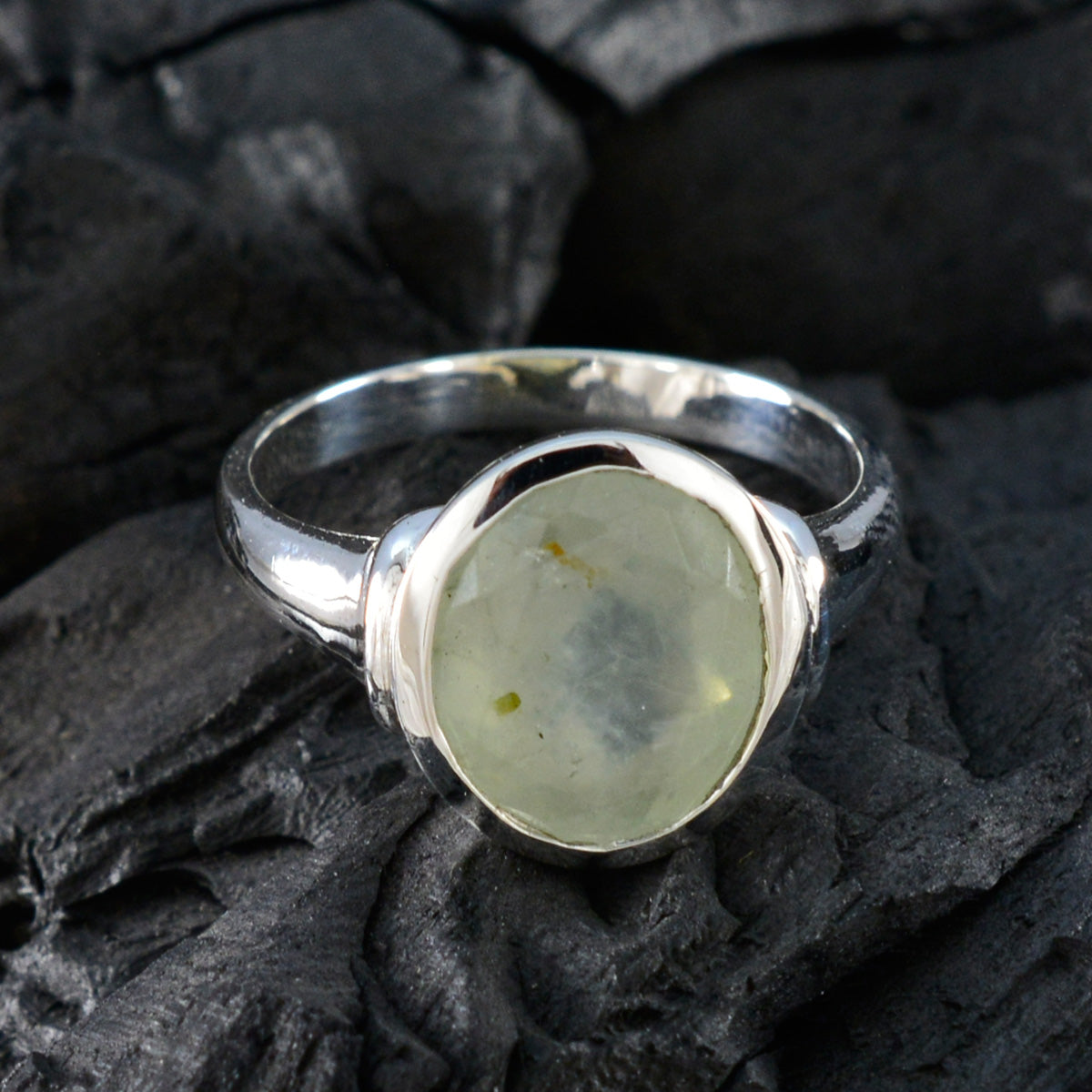 Prehnite Solitaire Moroccan 925 Silver Green Gemstones Minimal Contemporary Ring Jewellery