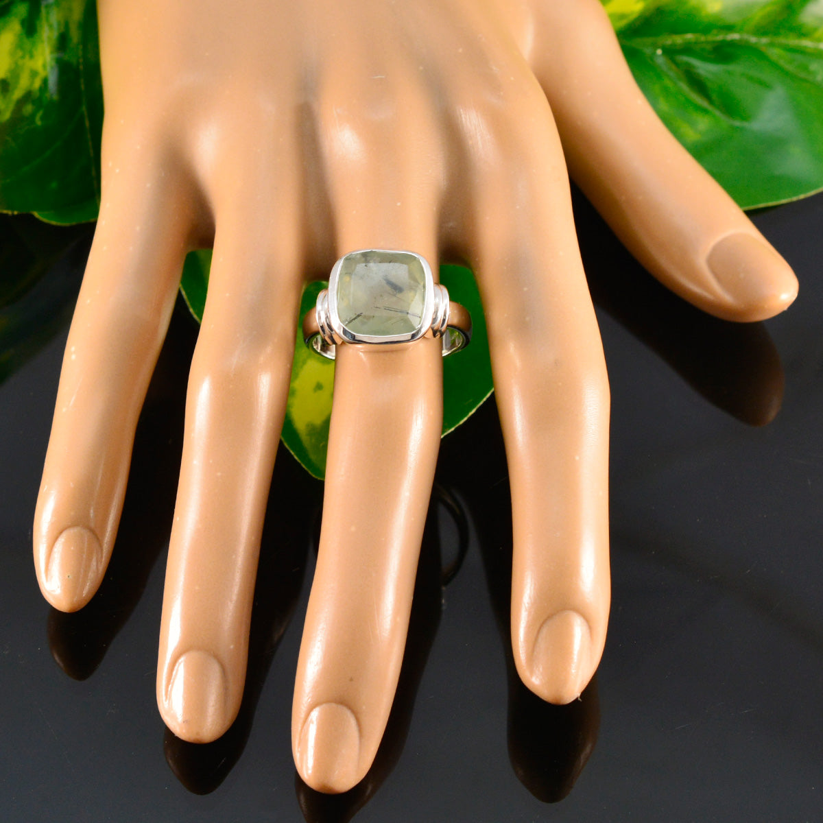 Prehnite Solitaire Russian 92.5 Silver Green Gems Eye catching Signet Ring Jewelry