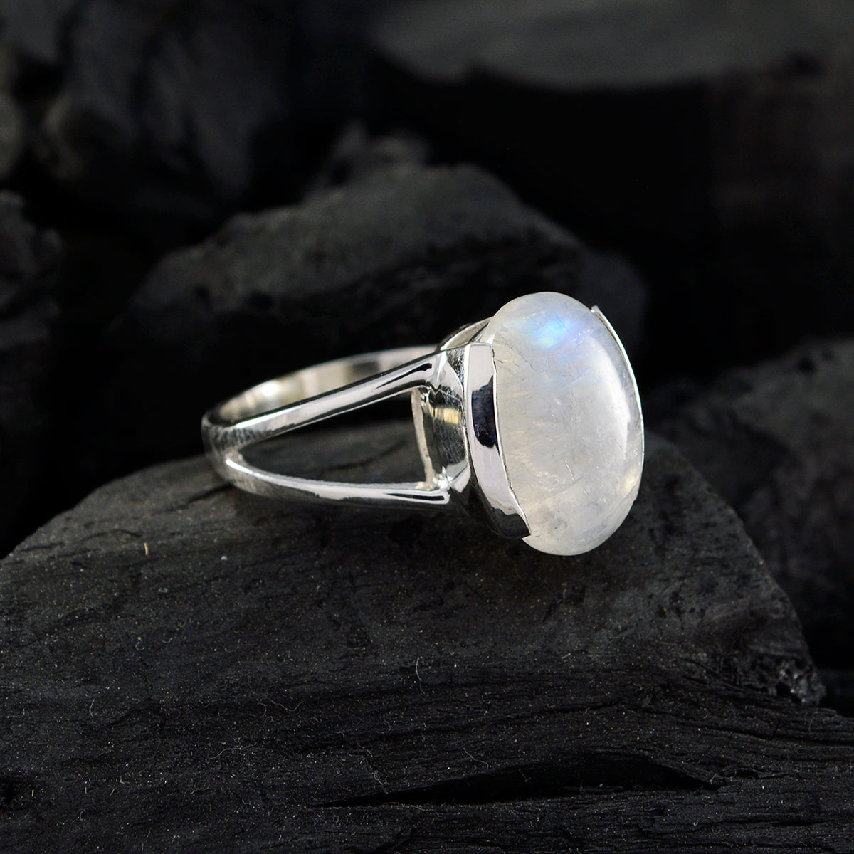 Rainbow Moonstone Solitaire Egyptian 925 Silver White Gems Mid weight Feminine Ring Jewellery
