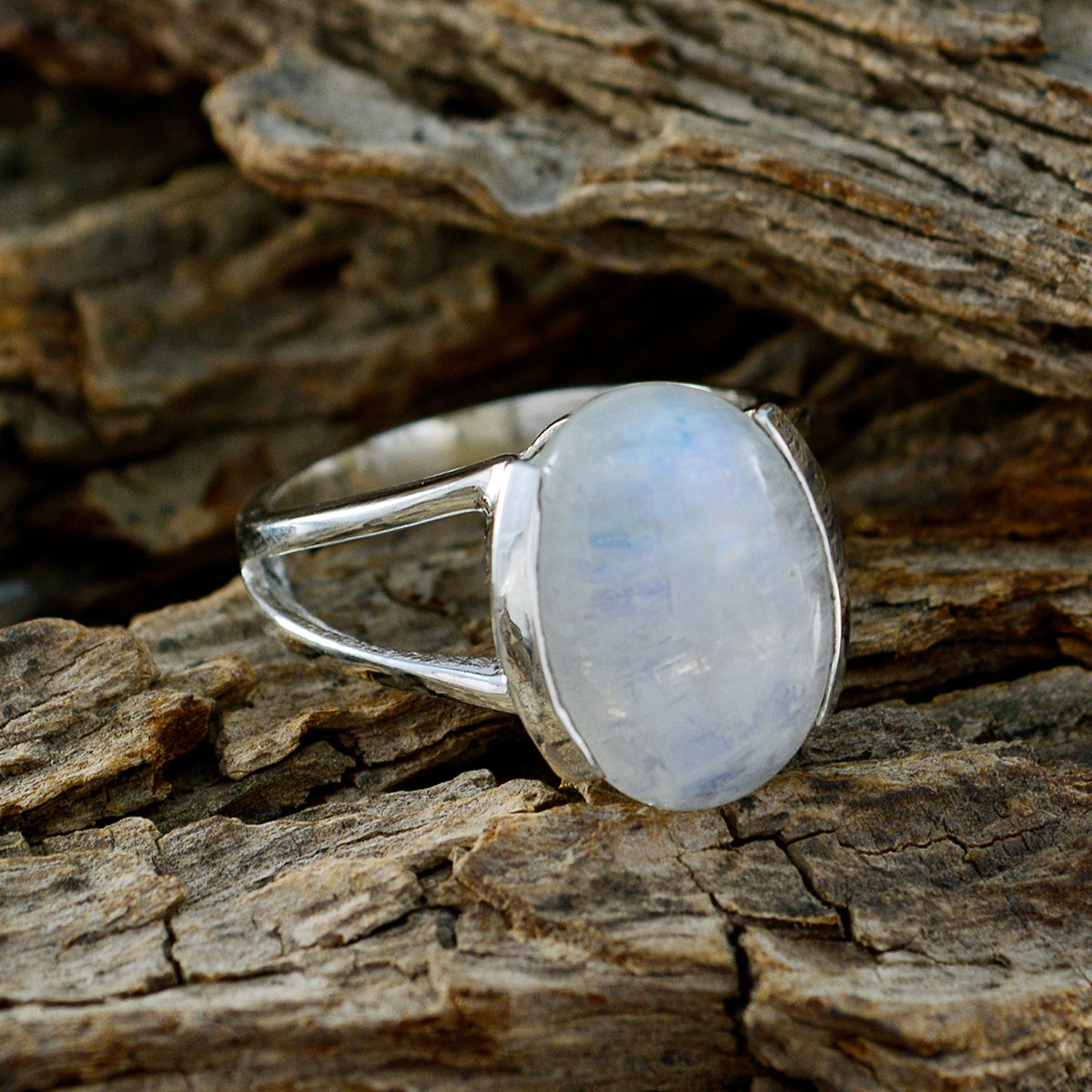 Rainbow Moonstone Solitaire Egyptian 925 Silver White Gems Mid weight Feminine Ring Jewellery