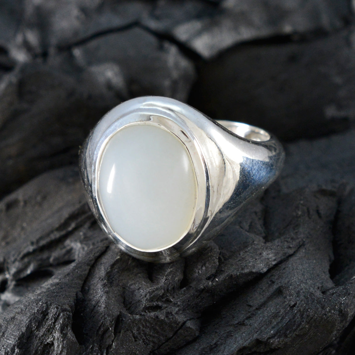 Rainbow Moonstone Solitaire Egyptian Silver White Gems Classic Glamorous Ring Jewellery
