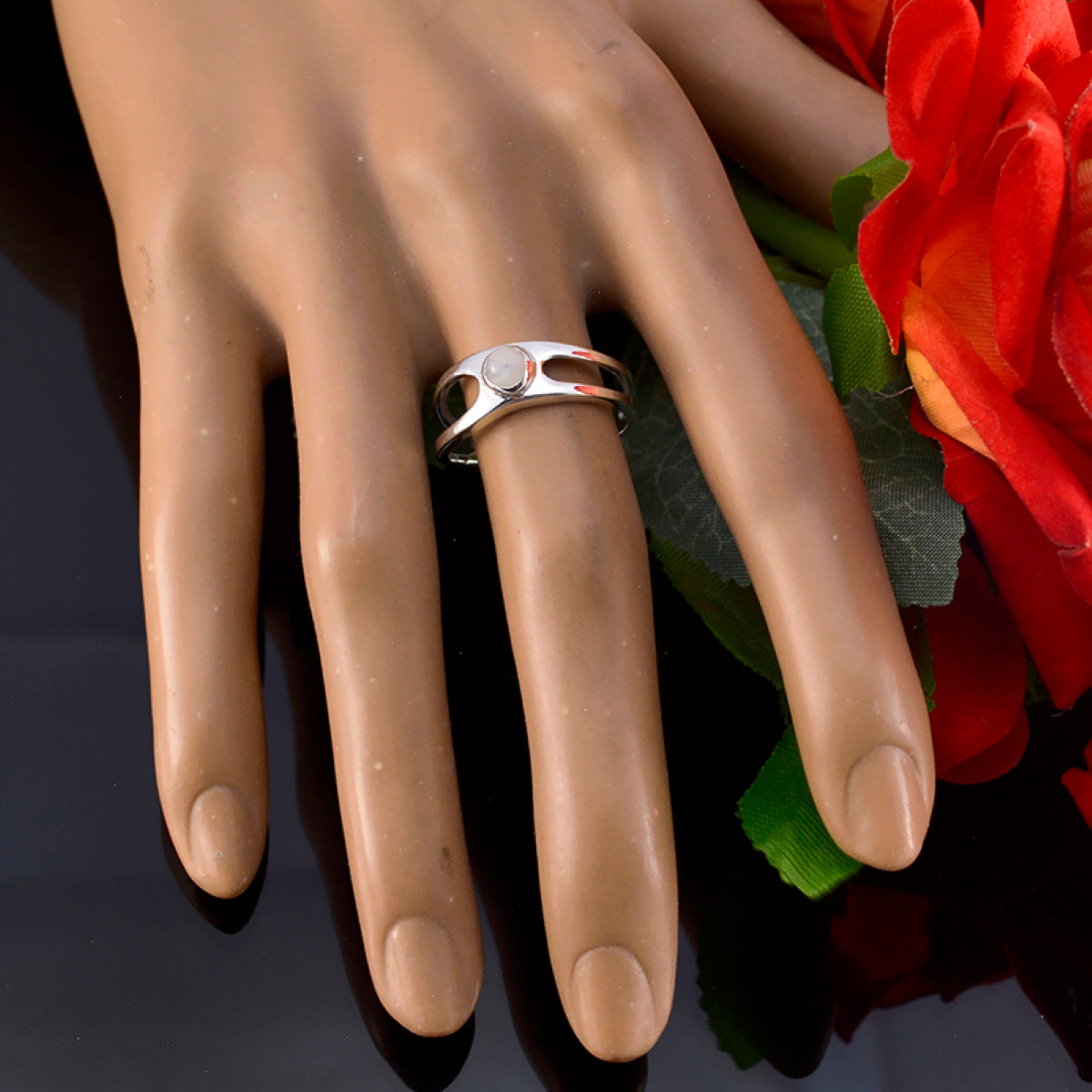 Rainbow Moonstone Solitaire Japanese 92.5 Silver White Gemstones Dainty Graceful Ring Jewellery
