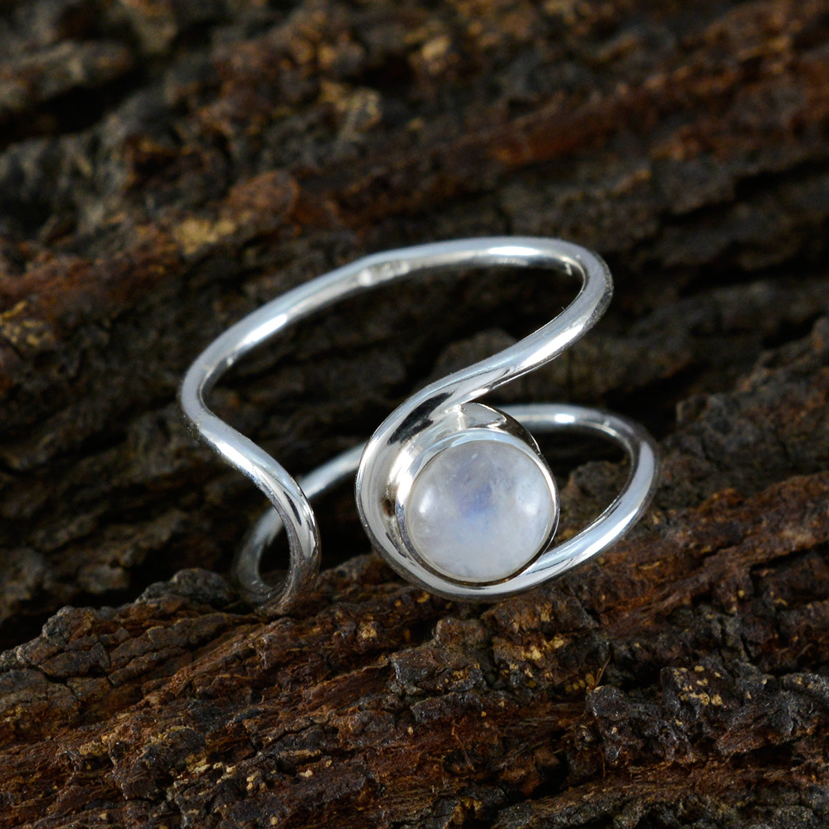 Rainbow Moonstone Solitaire Japanese 925 Sterling Silver White Gems Dainty Luxurious Ring Jewellery
