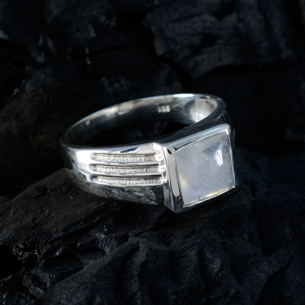 Rainbow Moonstone Solitaire Indian Silver White Gemstones Classic Glamorous Ring Jewelry