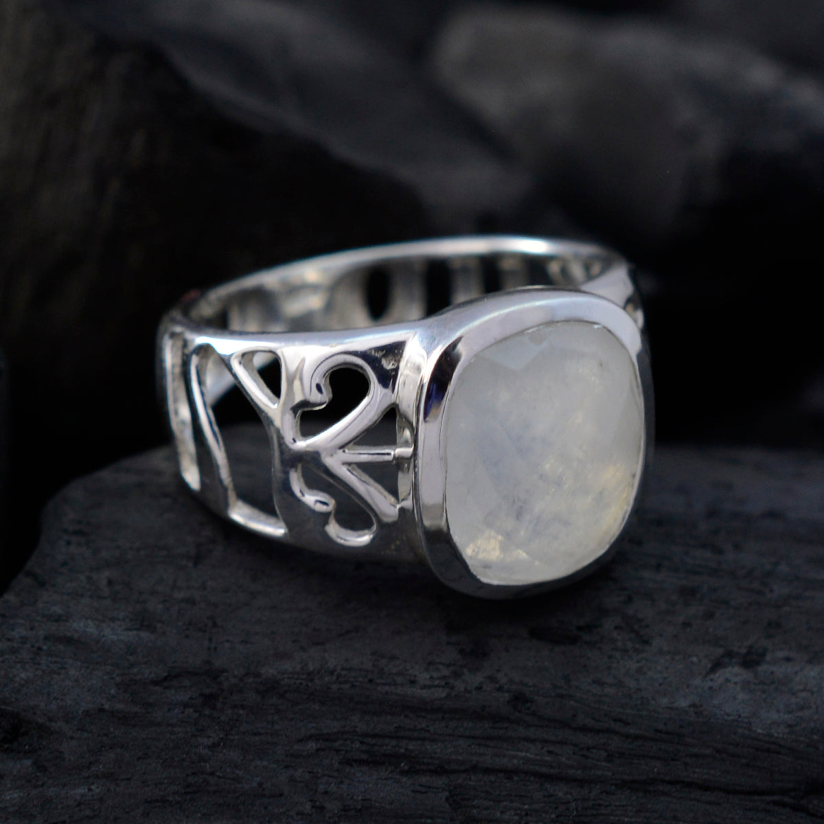 Rainbow Moonstone Solitaire Italian Silver White Gemstone Minimal Filigree Ring Jewellery