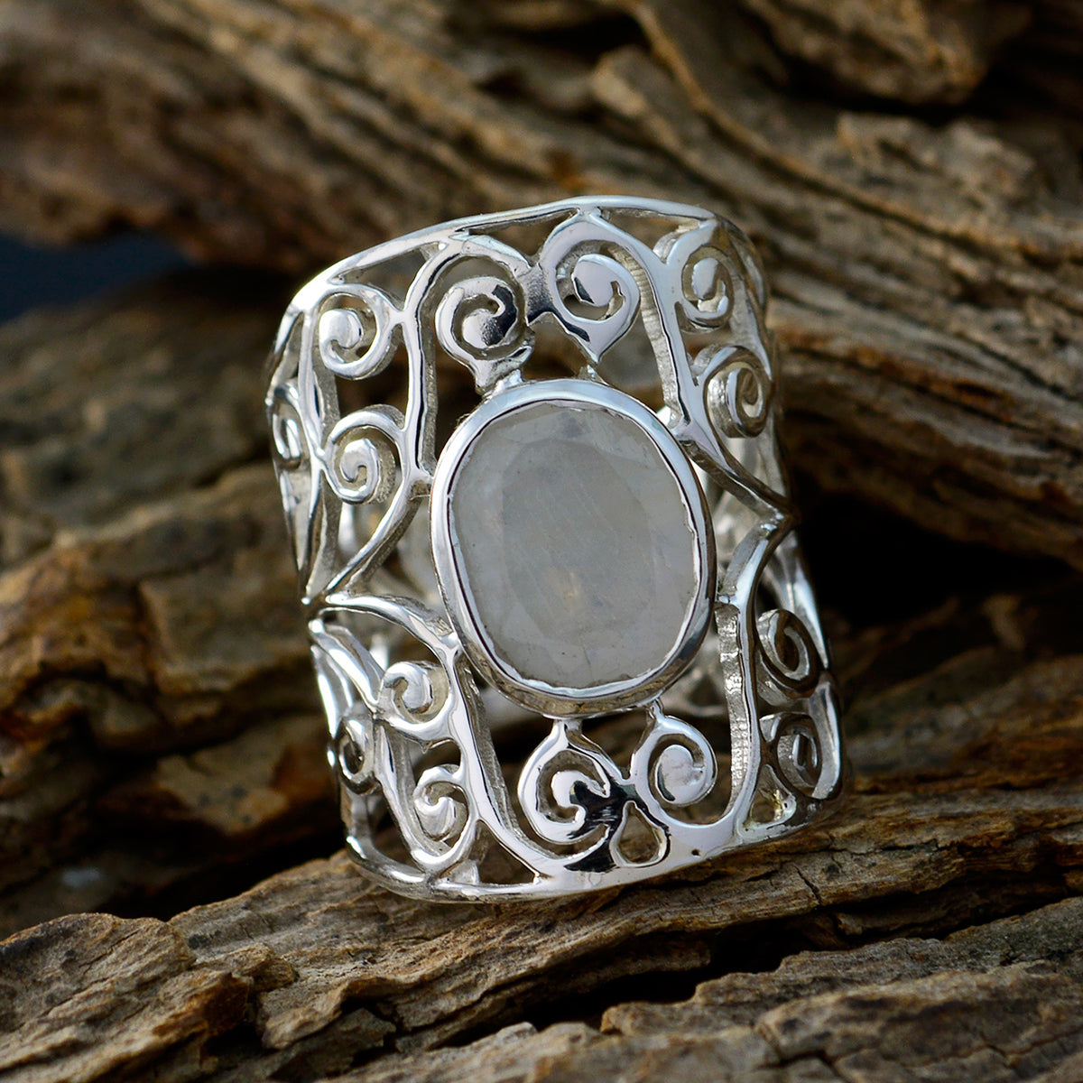 Rainbow Moonstone Solitaire Mexican 92.5 Silver White Gemstone Eye catching Filigree Ring Jewellery