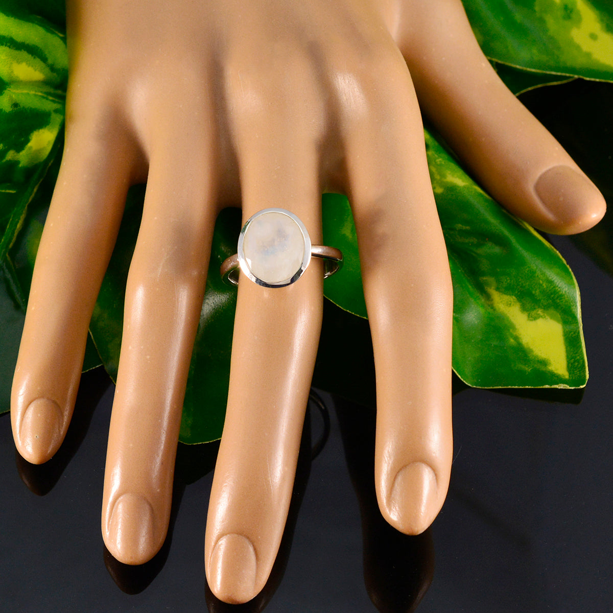 Rainbow Moonstone Solitaire African 92.5 Silver White Gemstone Minimal Traditional Ring Jewellery