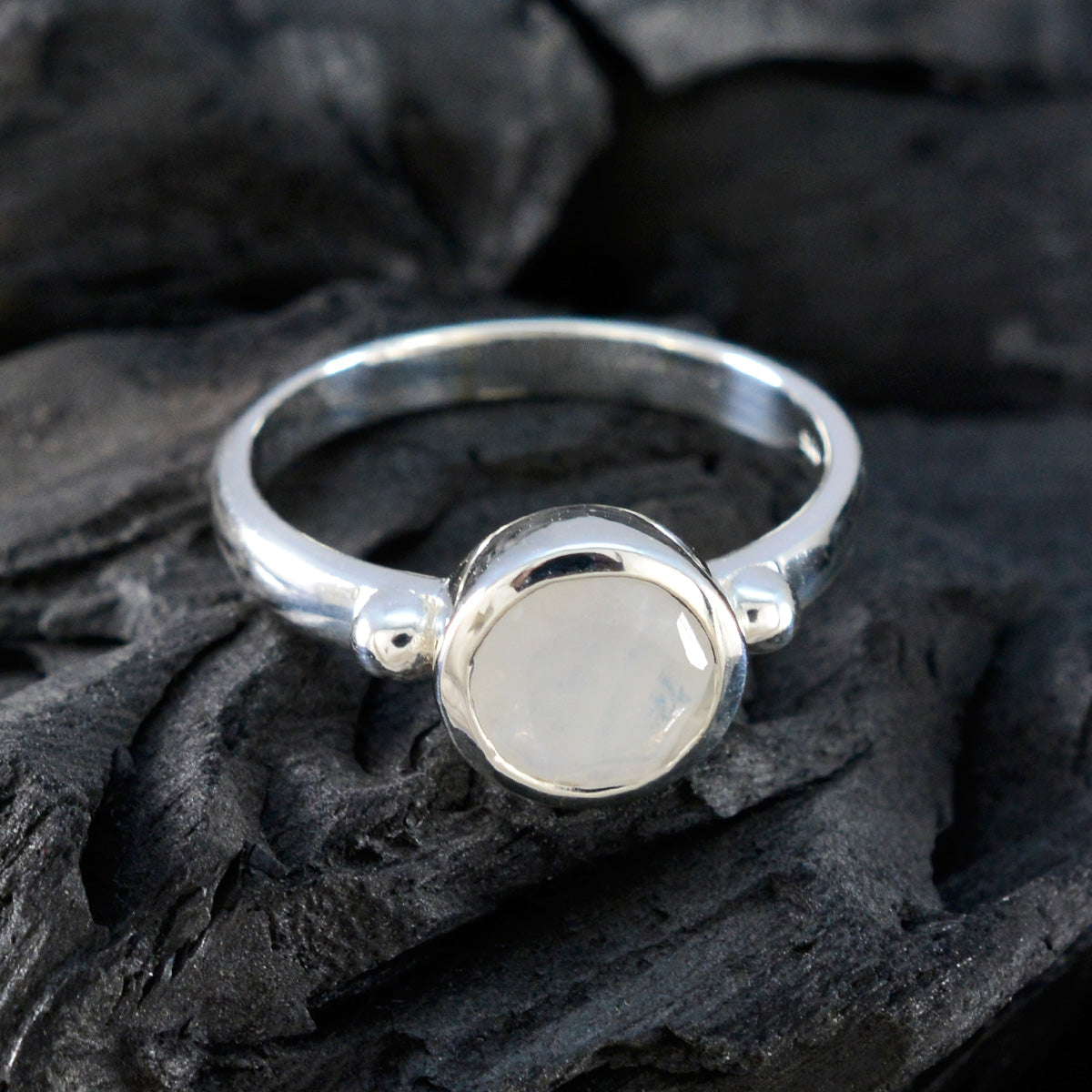 Rainbow Moonstone Solitaire Indian 92.5 Silver White Gemstone Slim Contemporary Ring Jewelry
