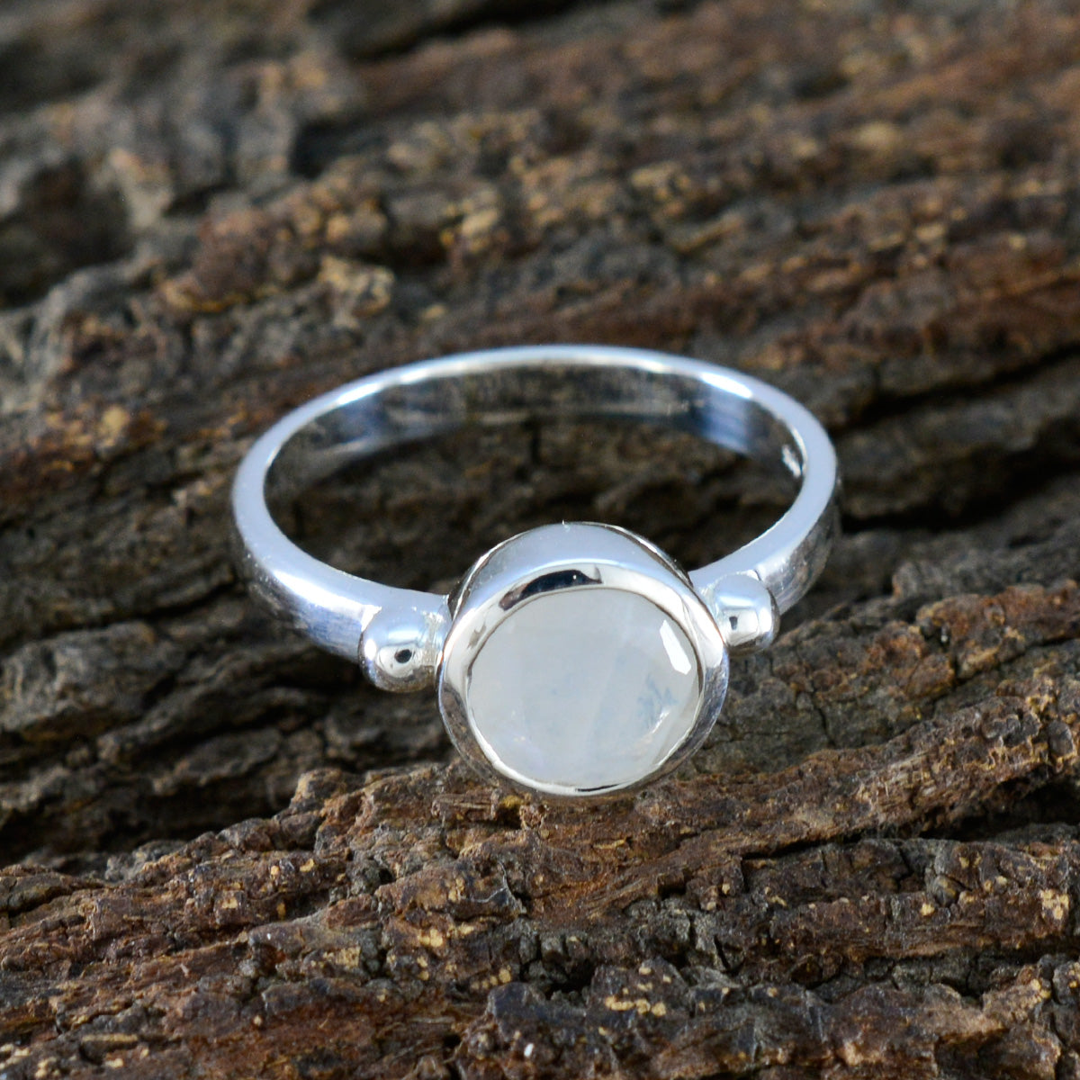 Rainbow Moonstone Solitaire Indian 92.5 Silver White Gemstone Slim Contemporary Ring Jewelry