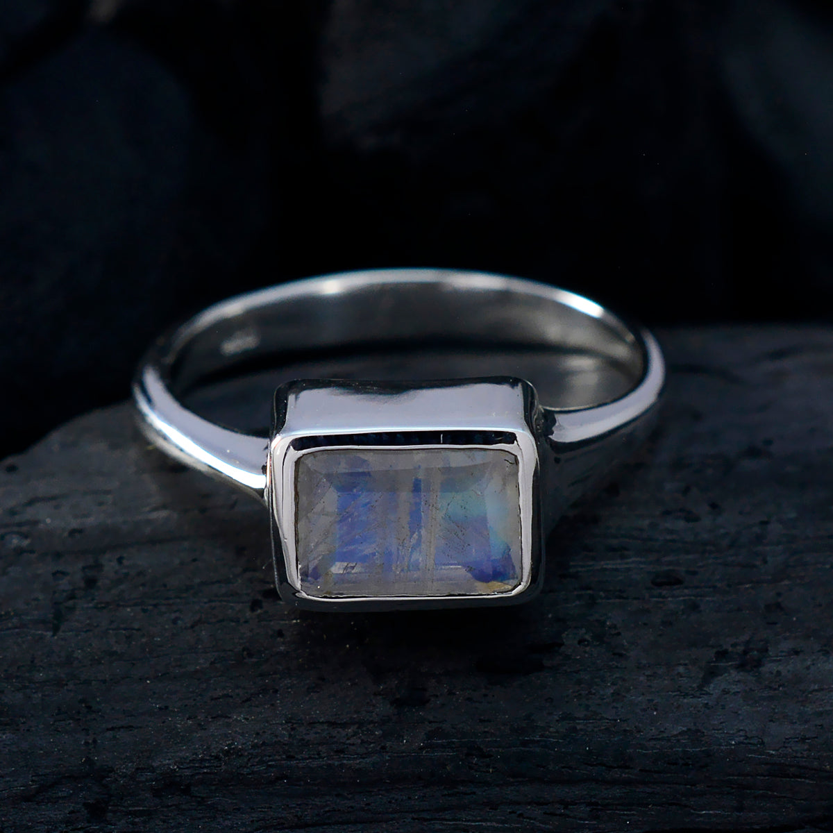 Rainbow Moonstone Solitaire Indian 925 Silver White Gemstone Featherlight Luxurious Ring Jewelry