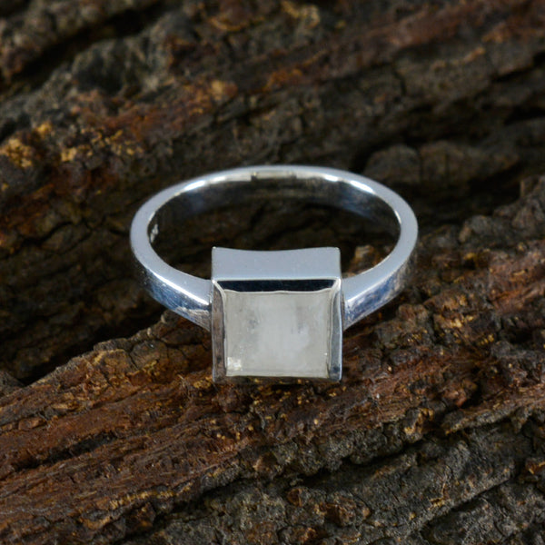 Rainbow Moonstone Solitaire Indian 92.5 Silver White Gemstone Featherlight Glamorous Ring Jewelry
