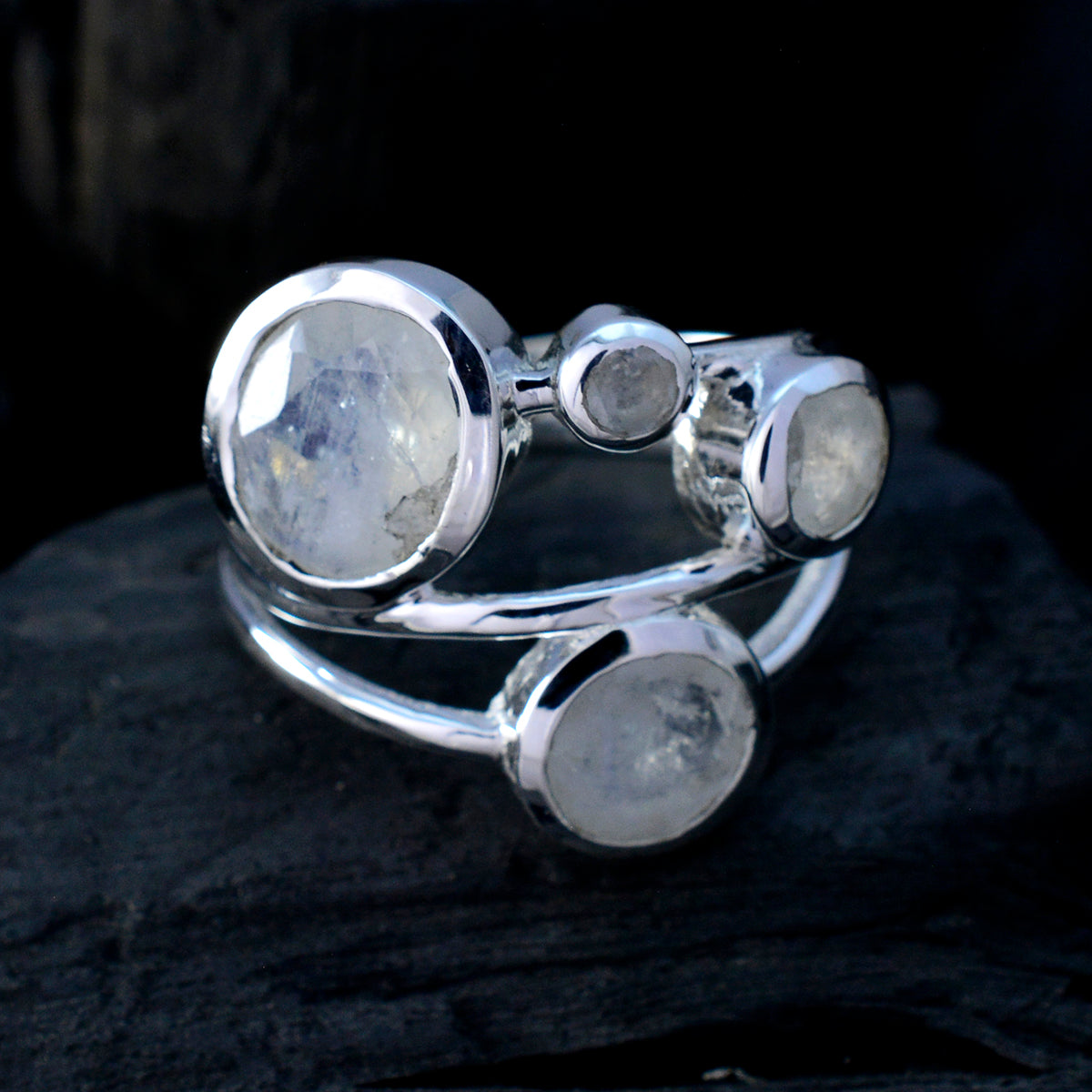 Rainbow Moonstone quarter Egyptian 92.5 Silver White Gemstone Minimal Cultural Ring Jewellery