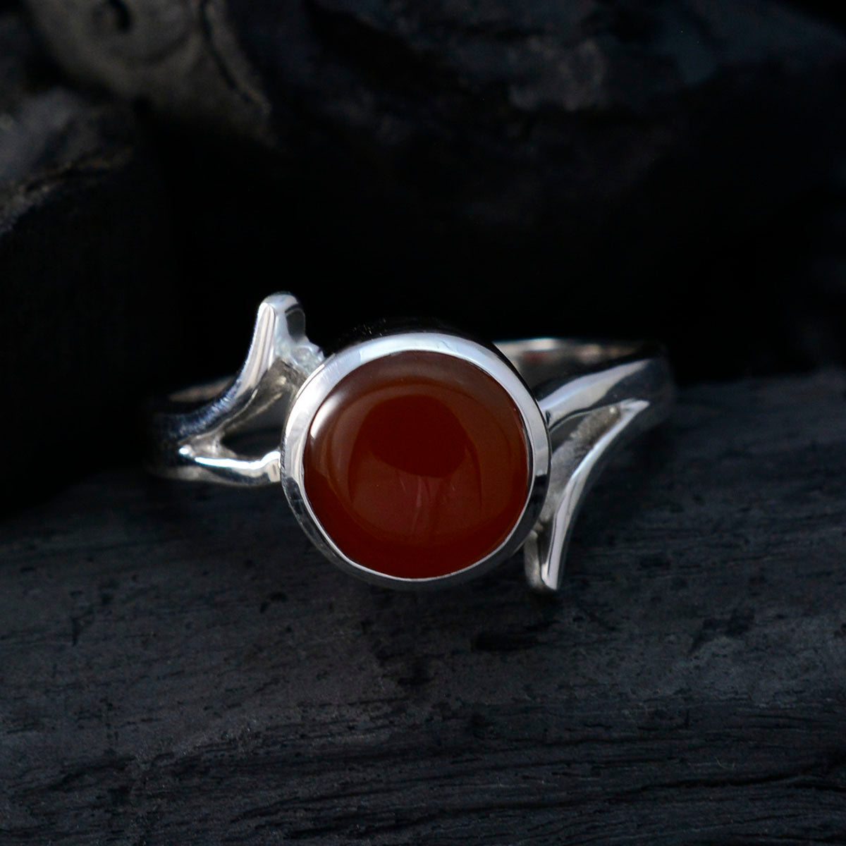 Red Onyx Solitaire French Sterling Silver Red Gemstone Slim Abstract Ring Jewellery