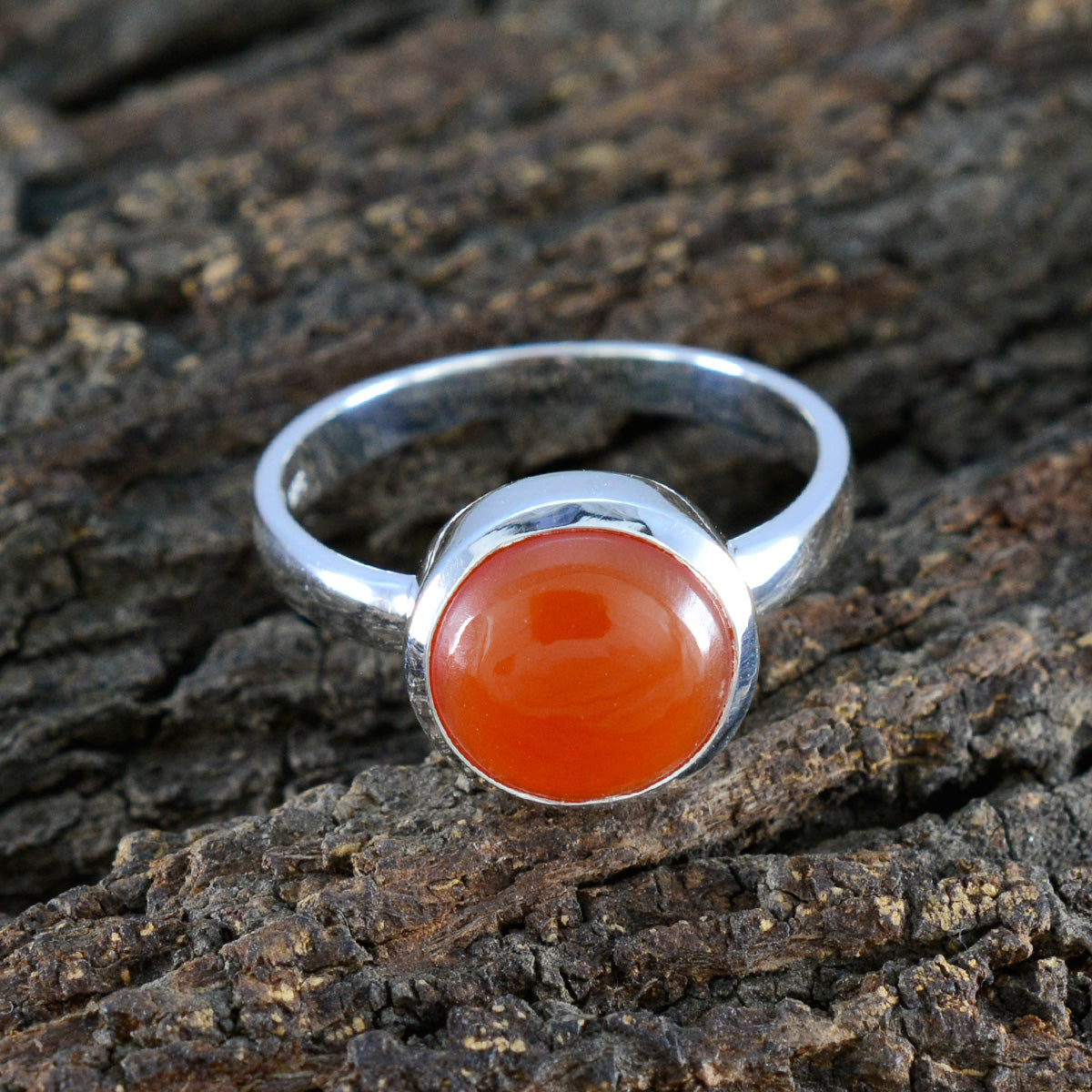 Red Onyx Solitaire Moroccan Silver Red Gemstones Slim Luxurious Ring Jewelry
