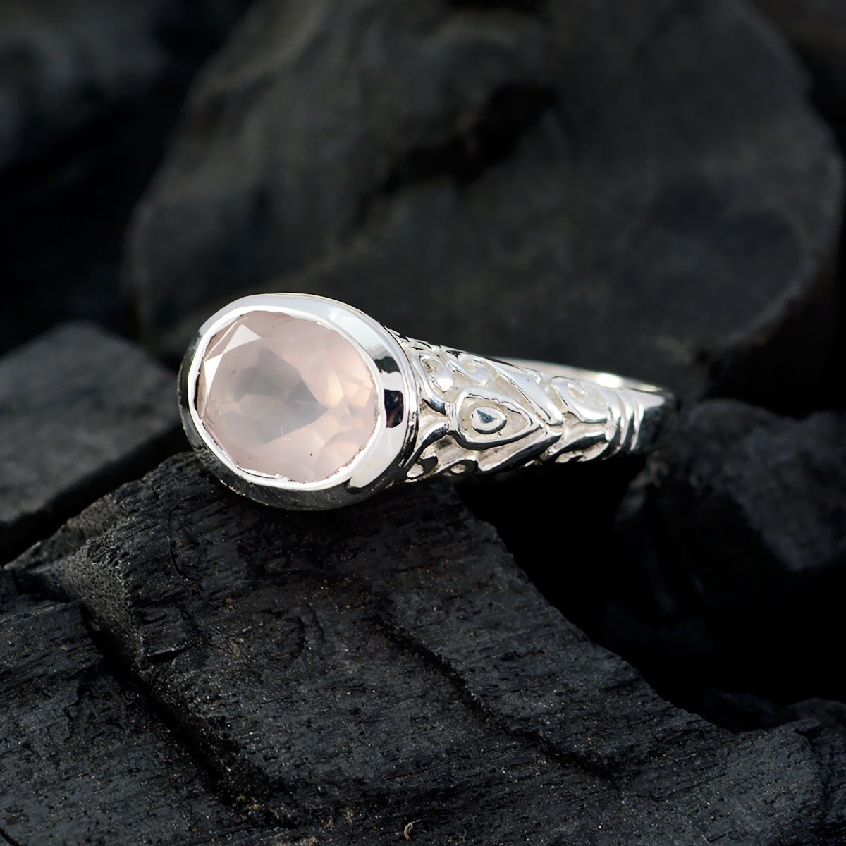 Rose Quartz Solitaire Indian Silver Pink Gemstone Minimal Art Deco Ring Jewelry