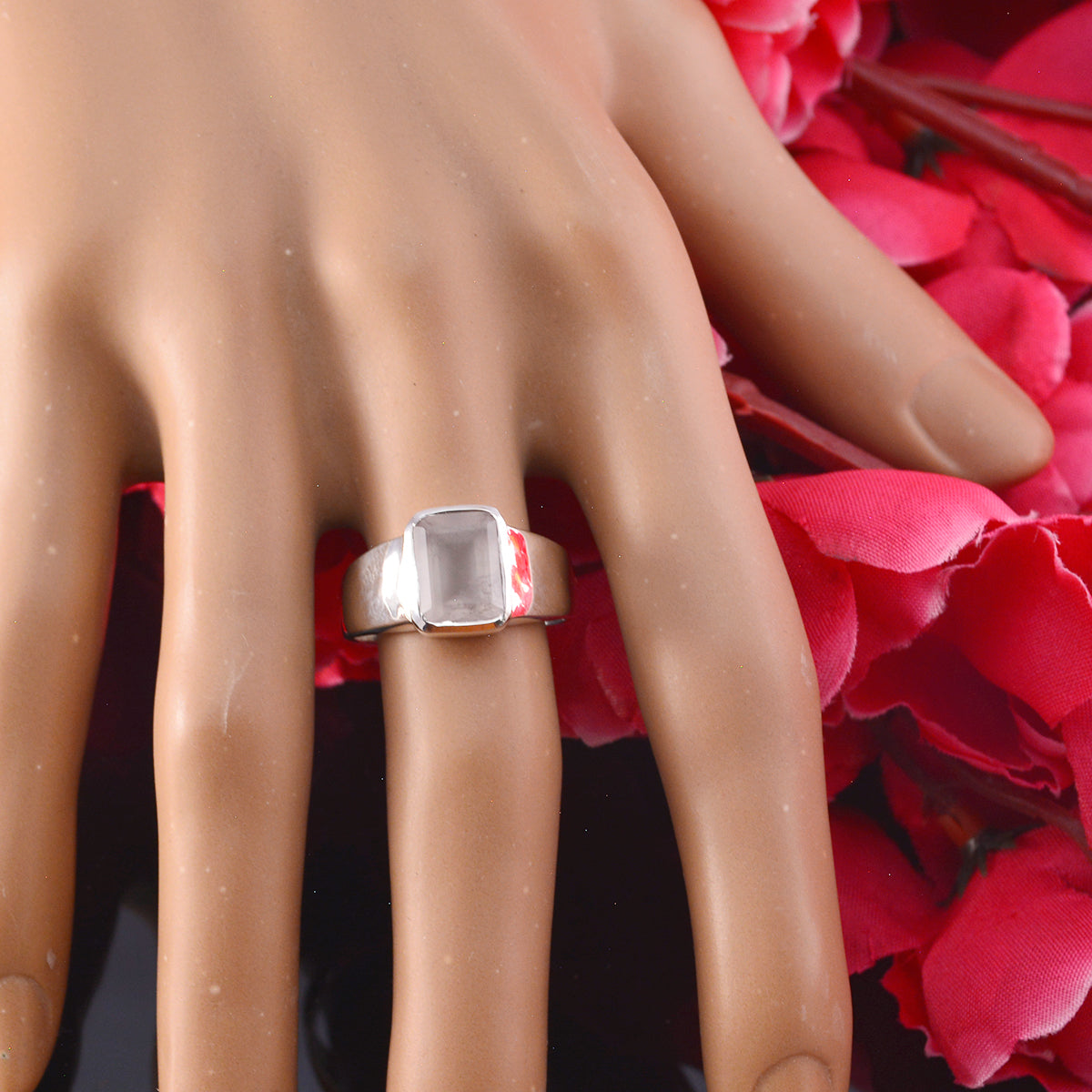 Rose Quartz Solitaire Moroccan 925 Silver Pink Gemstones Mid weight Signet Ring Jewellery