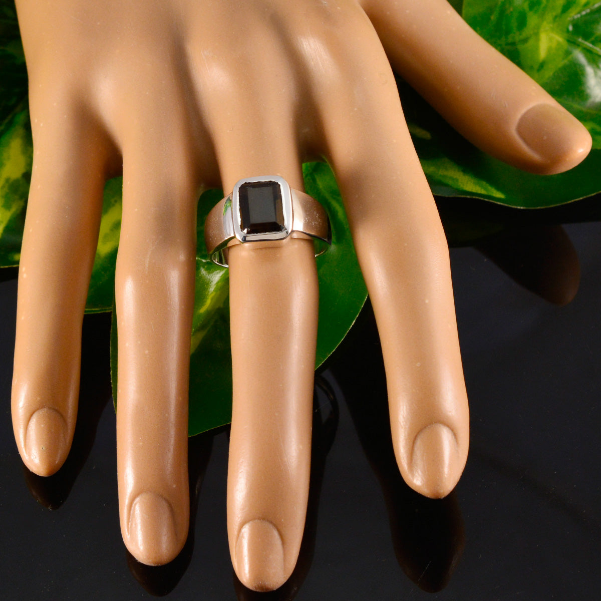 smoky quartz Solitaire German 92.5 Silver Brown Gemstone Mid weight Signet Ring Jewellery