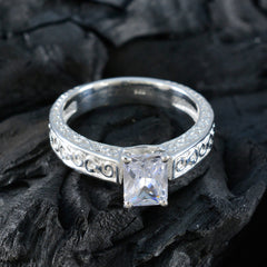 Cubic zirconia CZ Solitaire Moroccan 925 Sterling Silver White Gemstone Eye catching Modern Ring Jewellery