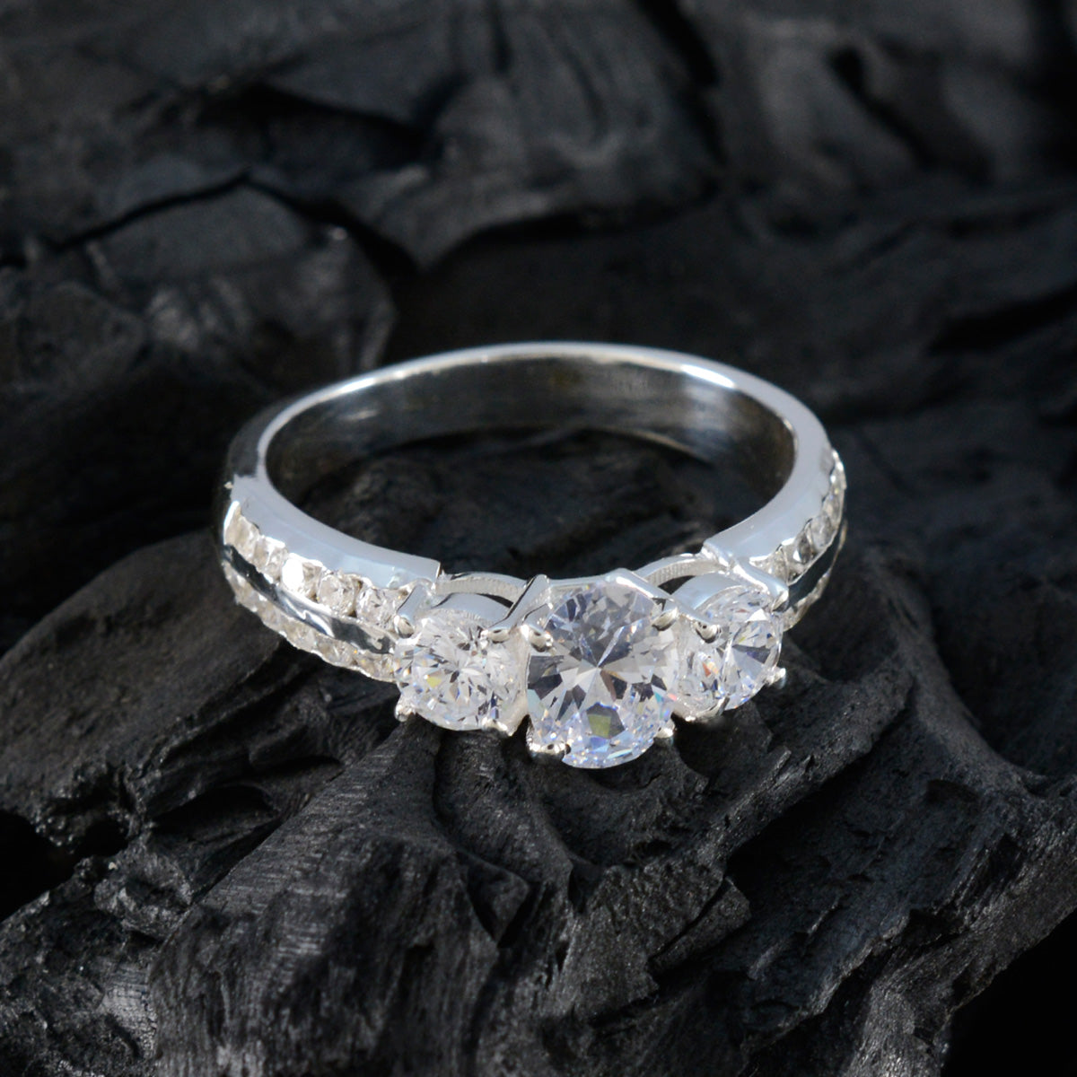 Cubic zirconia CZ Halo African Sterling Silver White Gemstone Eye catching Trendy Ring Jewellery