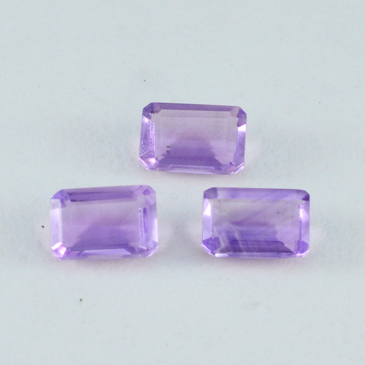 Amethyst 1PC Tiny 4x6 MM Emerald Faceted Purple Shine Semi Precious Loose Gems Image principale du produit