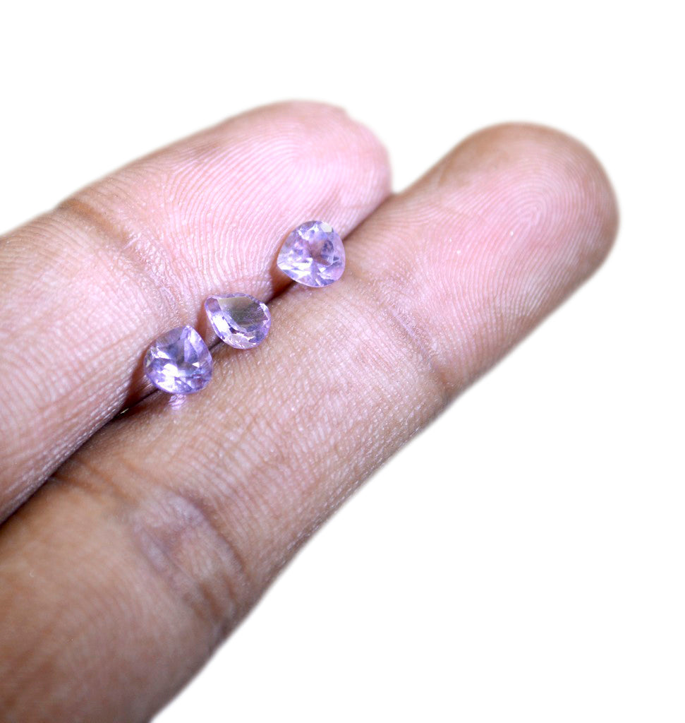 Amethyst 1PC Medium 9x9 MM Herz facettiert lila glänzend Halbedelstein lose Edelstein Zweitbild
