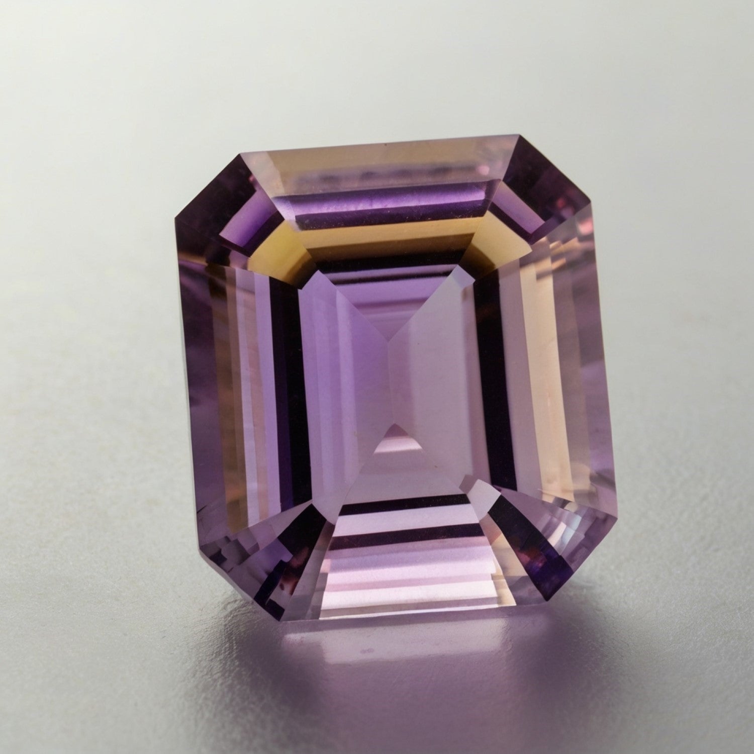 Ametrine 1PC Medium 8x10 MM Emerald Faceted Multicolor Fiery Semi Precious Loose Gemstone Immagine principale del prodotto