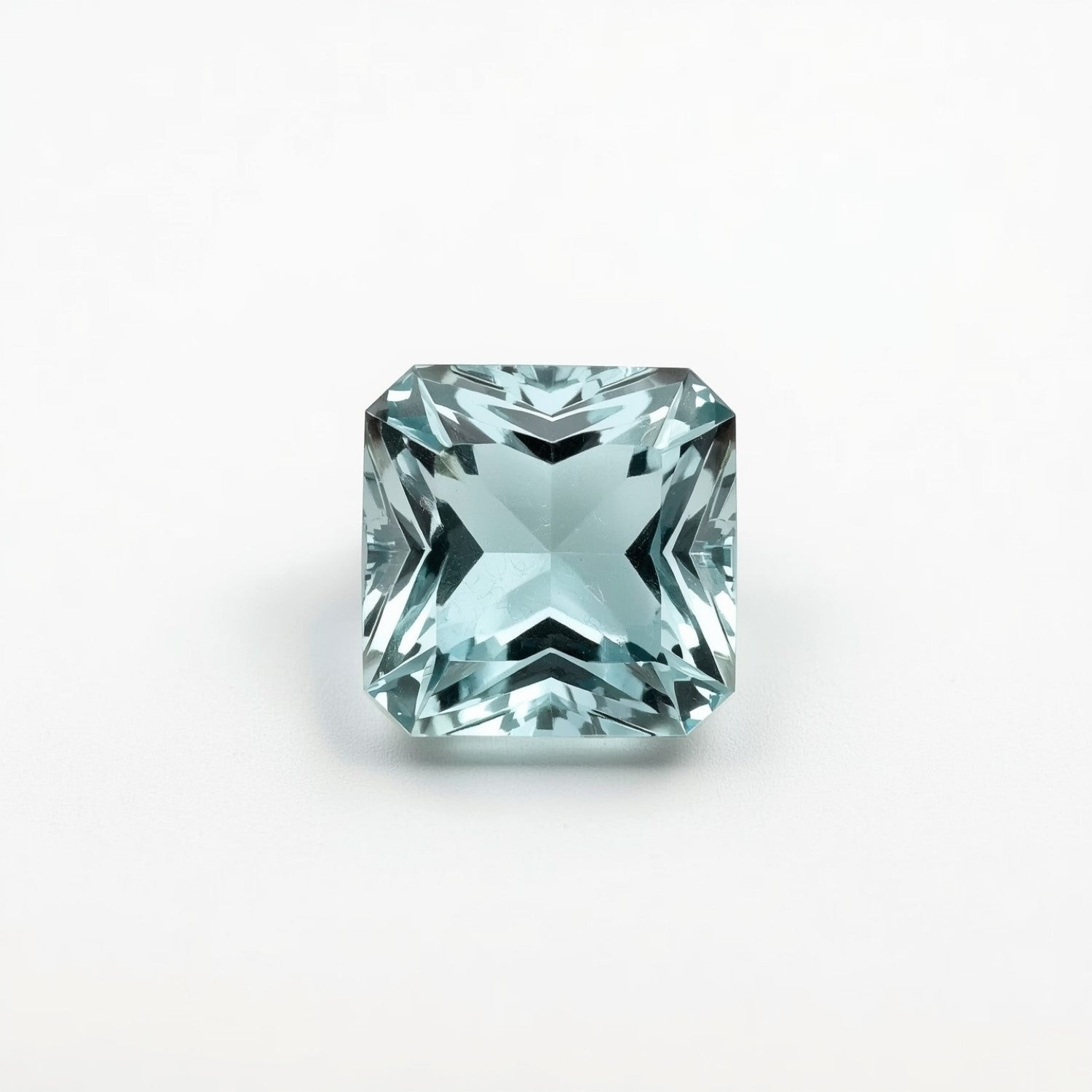 Aquamarine 10PC Tiny 3x3 MM Square Faceted Blue Fiery Semi Precious Gems Huvudsaklig produktbild