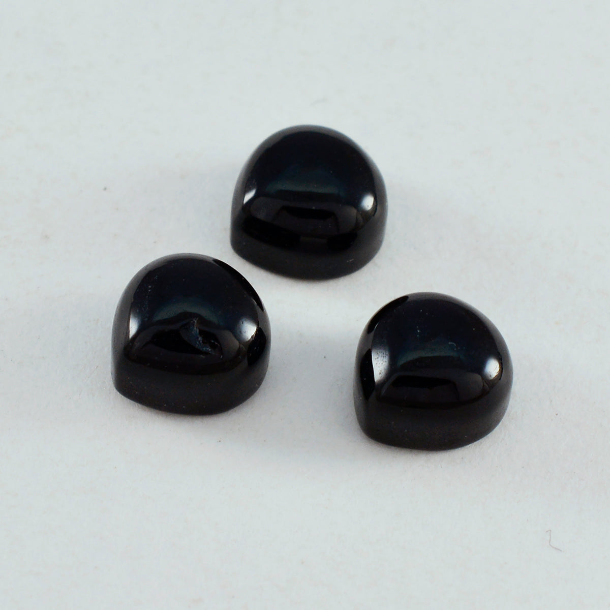 Black Onyx 1PC Small 8x8 MM Heart Cabochon Black Polished semi Precious Loose Gemstones Image principale du produit