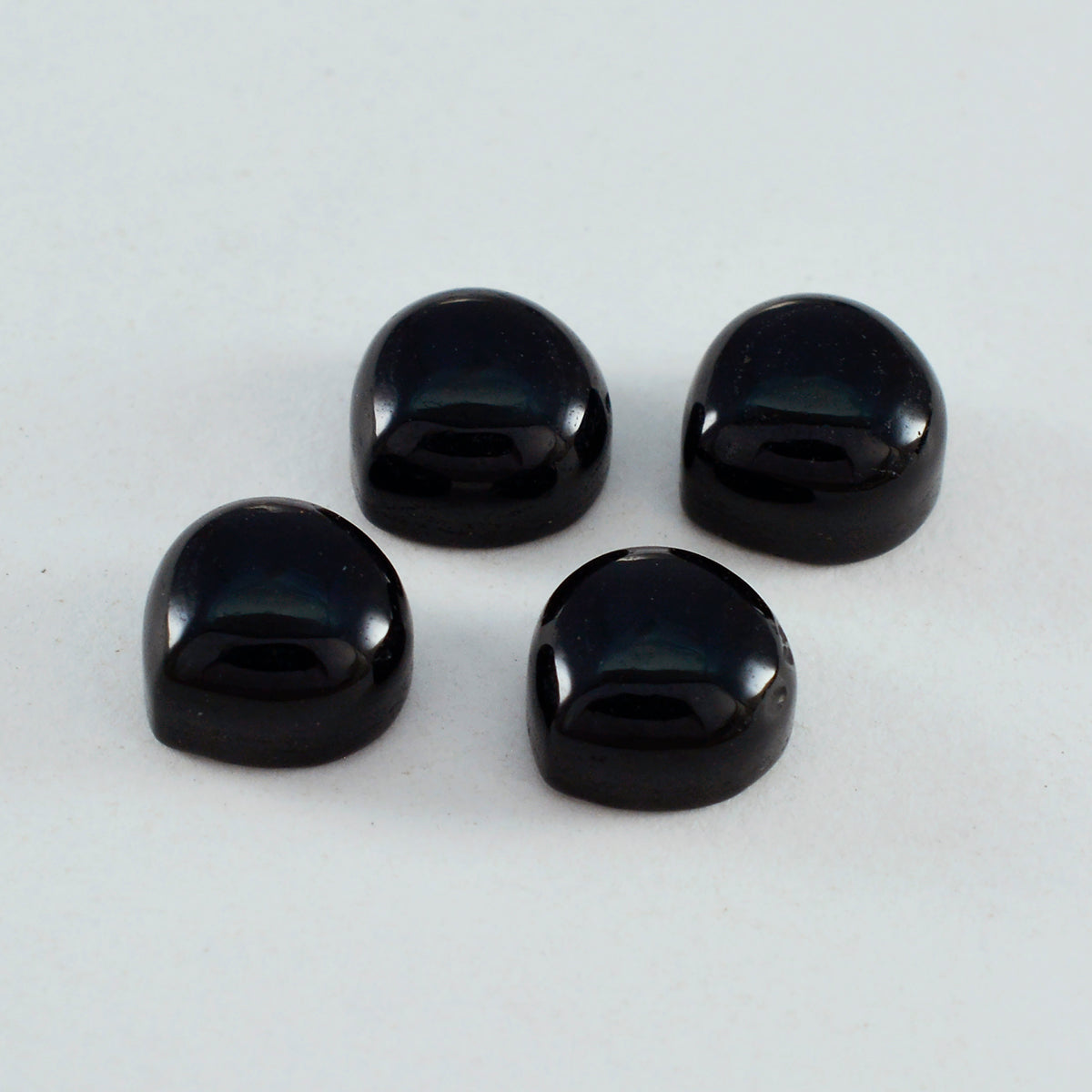 Black Onyx 1PC Medium 9x9 MM Heart Cabochon Black Splendid semi Precious Semi Precious Gemstone Immagine principale del prodotto
