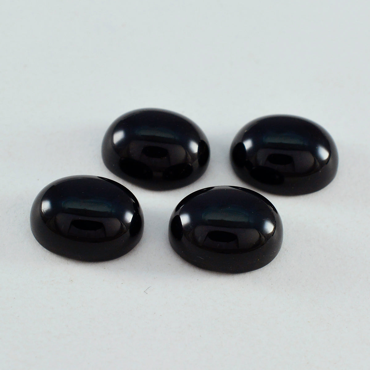Black Onyx 1PC Small 6x8 MM Oval Cabochon Black Brilliant semi Precious Precious Gemstone Immagine principale del prodotto