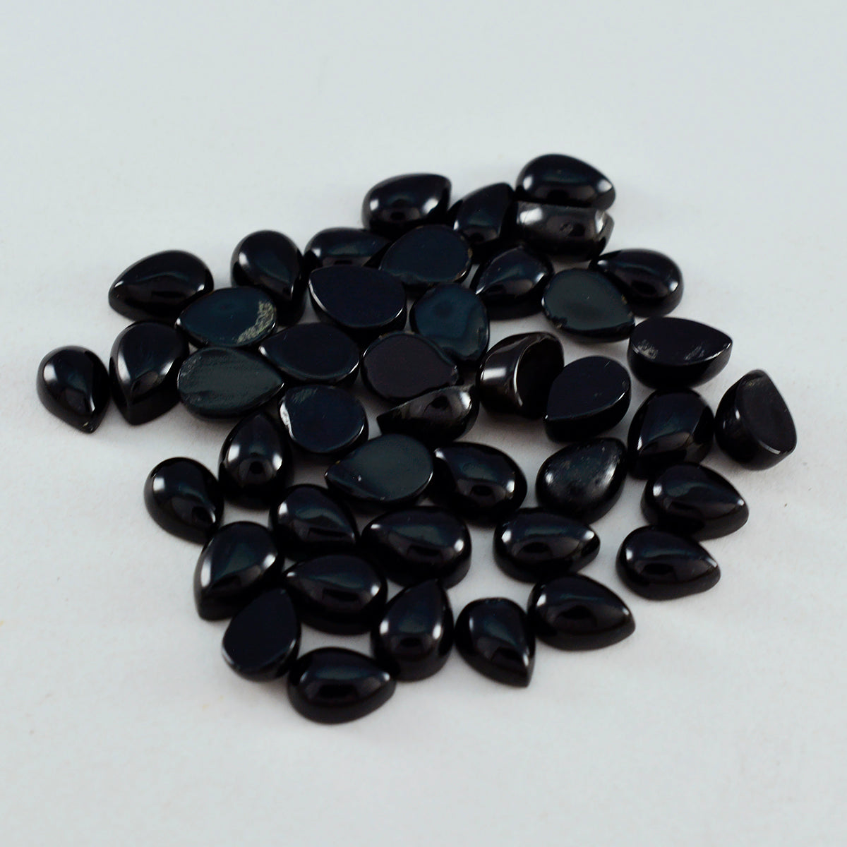 Black Onyx 1PC Small 6x8 MM Pear Cabochon Black Genuine semi Precious Precious Gemstone Huvudsaklig produktbild
