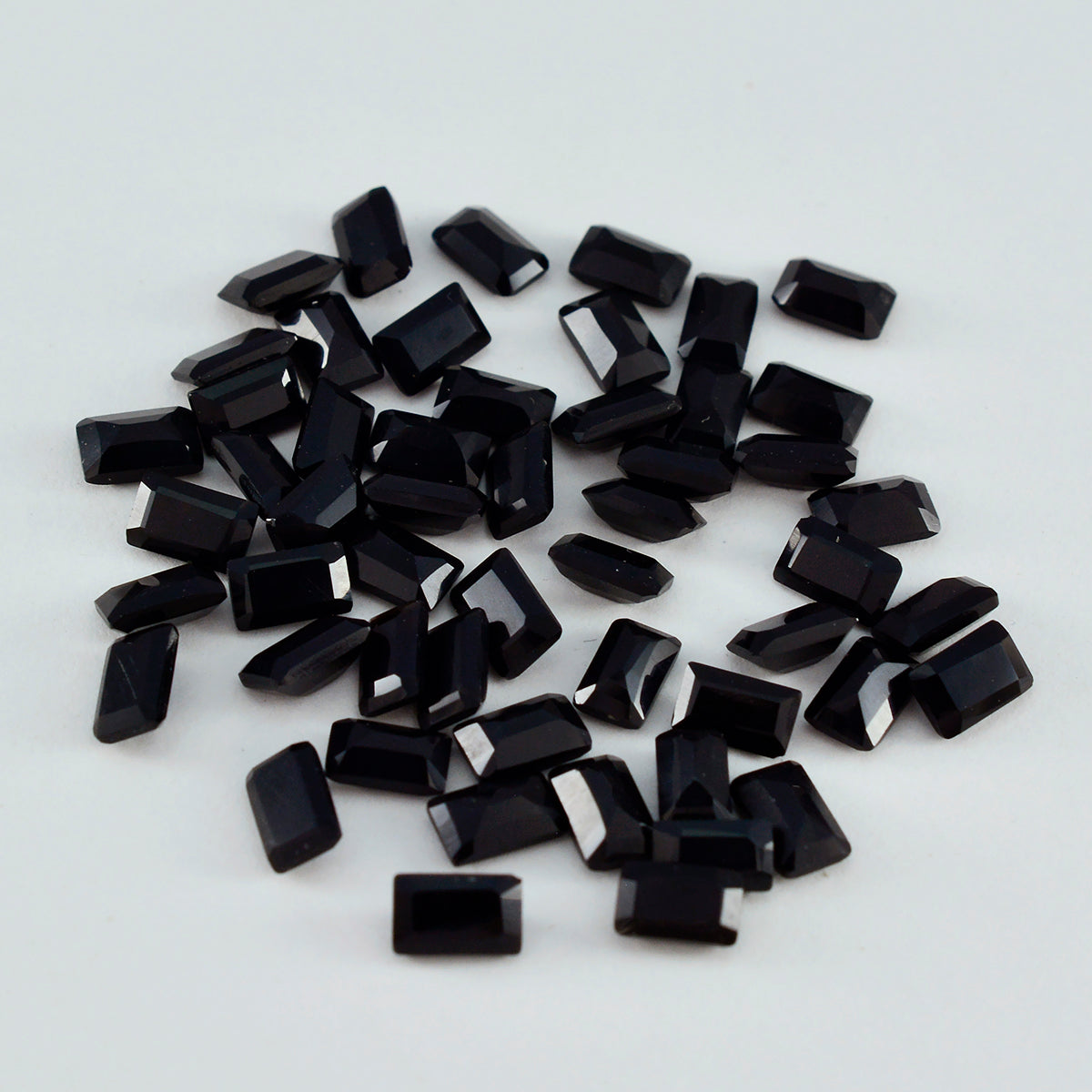 Black Onyx 1PC Medium 8x10 MM Emerald Faceted Black Sparkling Semi Precious Gems Huvudsaklig produktbild