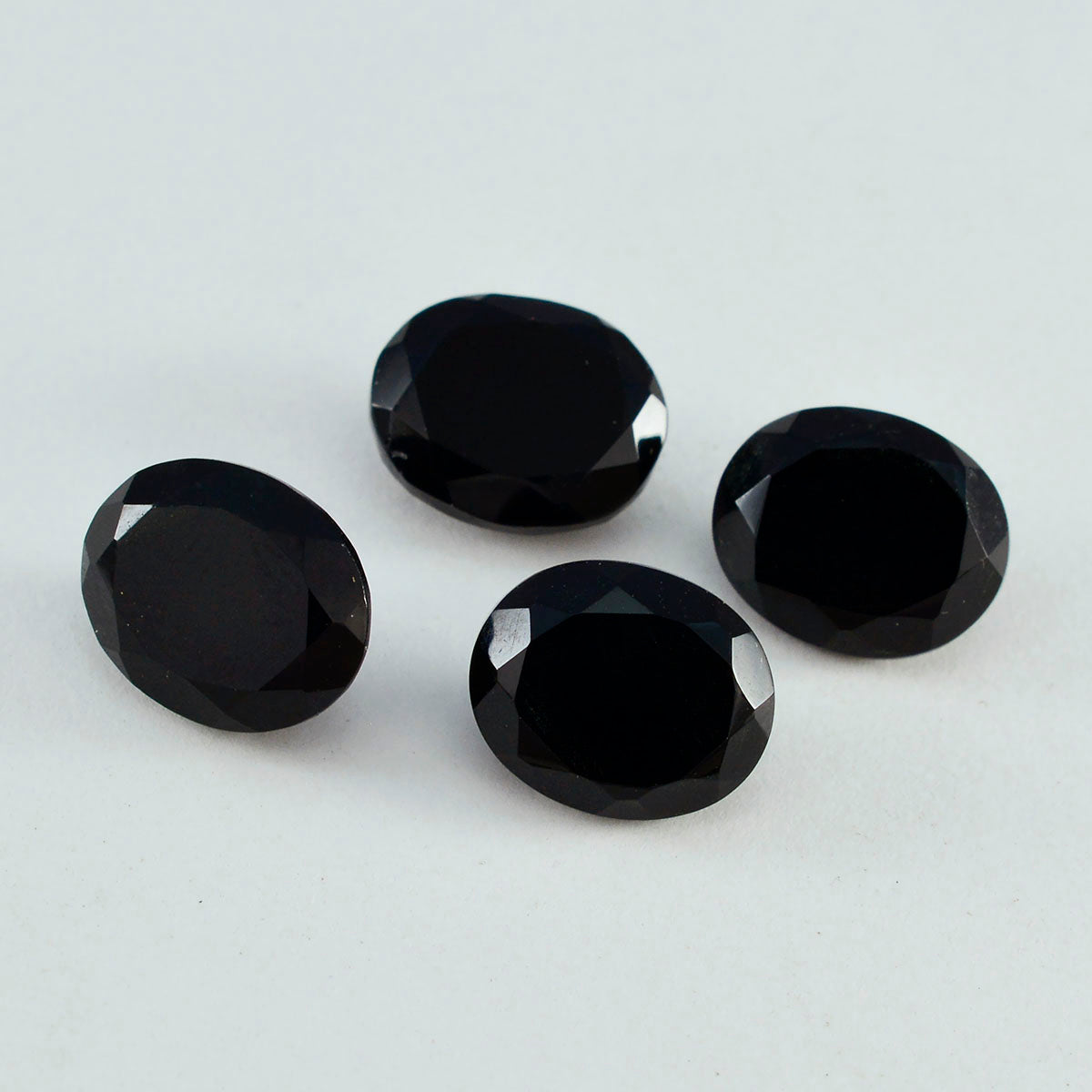 Black Onyx 1PC Small 6x8 MM Oval Faceted Black Lustrous Semi Precious Gems Immagine secondaria del prodotto