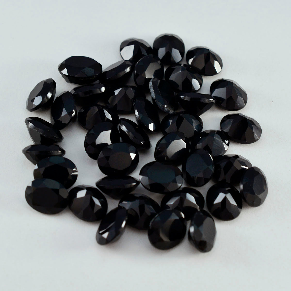 Black Onyx 1PC Small 6x9 MM Oval Faceted Black Shine Semi Precious Loose Gems Huvudsaklig produktbild