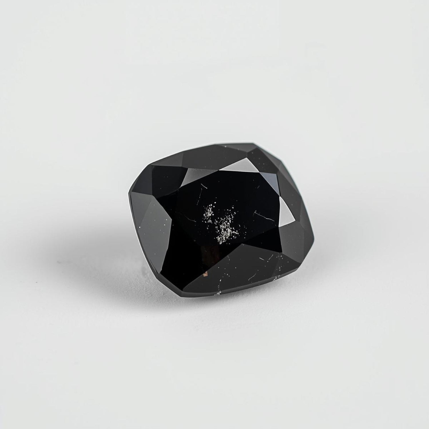Schwarzer Spinell, 10 Stück, winziger 3 x 3 mm Kissen facettiert, schwarzer feuriger Halbedelstein, loser Edelstein Zweitbild