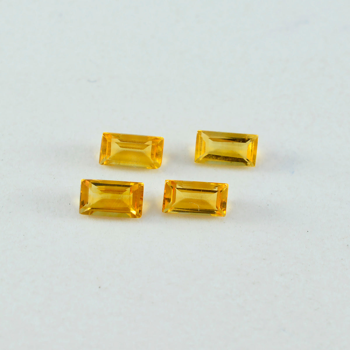 Citrine 1PC Tiny 3x6 MM Baguette Faceted Yellow Pure Semi Precious Loose Gemstones Image principale du produit