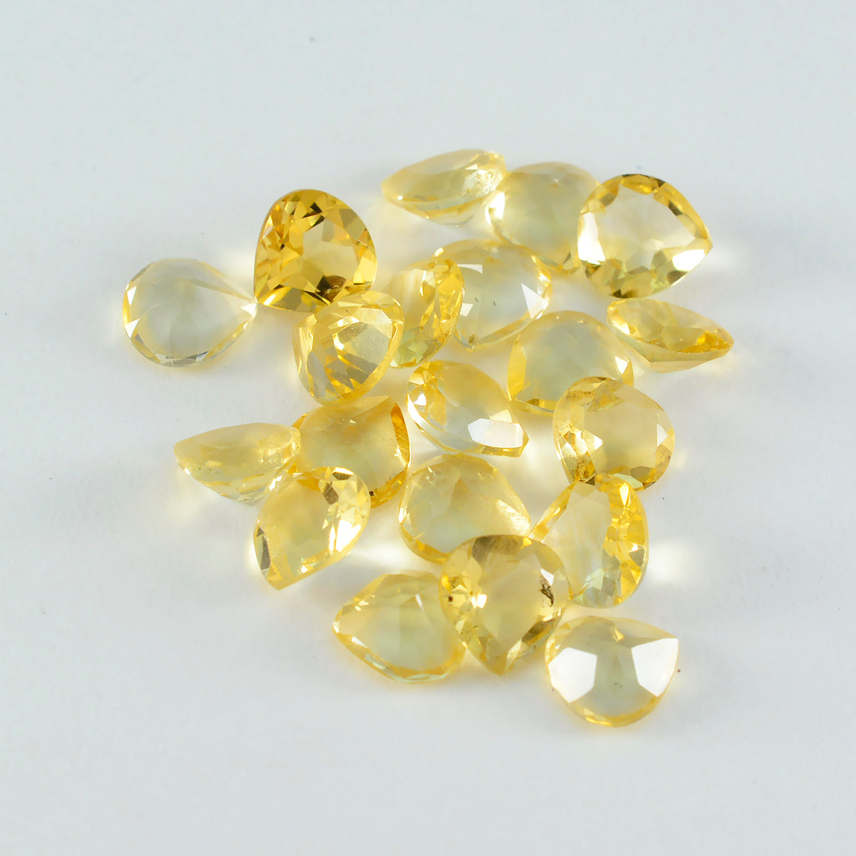 Citrine 1PC Medium 9x9 MM Heart Faceted Yellow Lustrous Semi Precious Gems Huvudsaklig produktbild