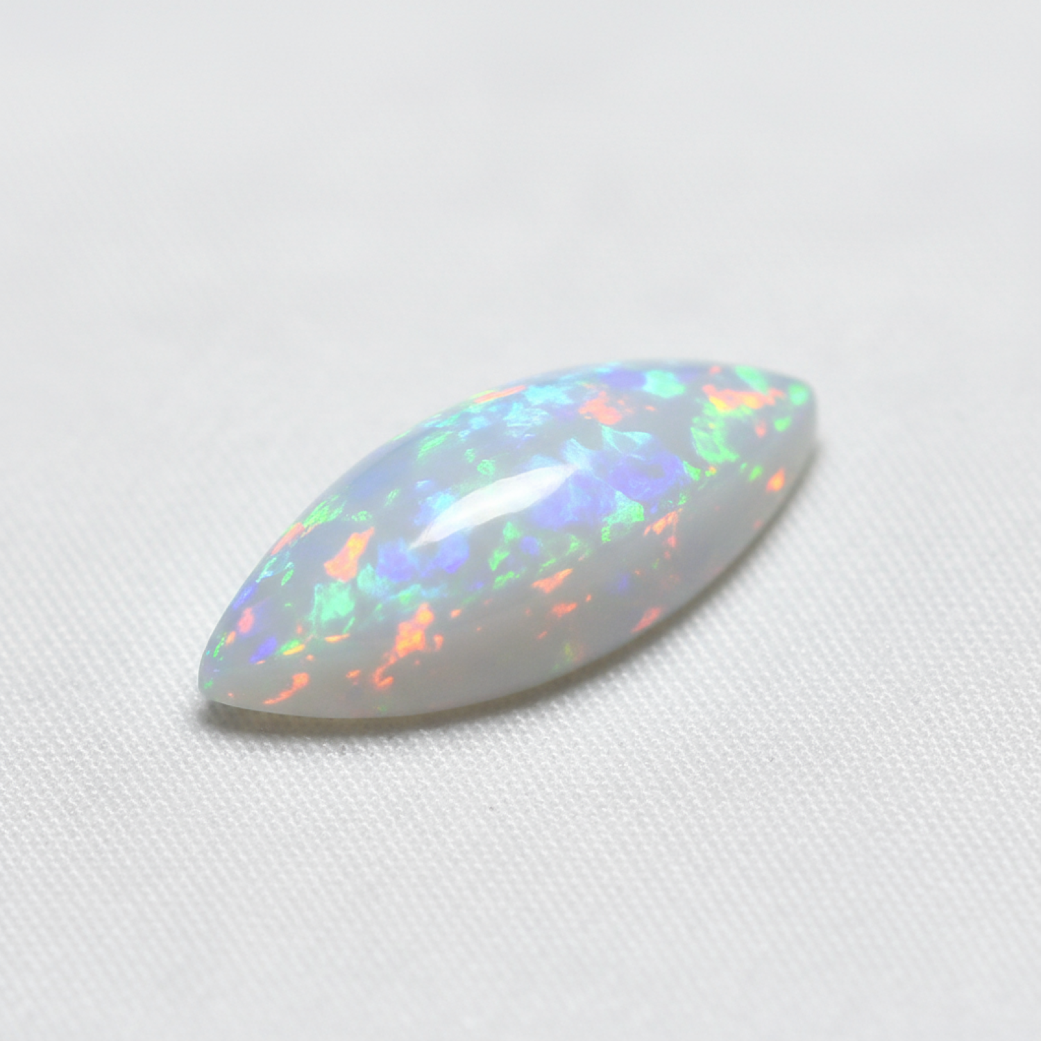 Created Opal 1PC Small 5x10 MM Marquise  Cabochon White Polished semi Precious Loose Gemstones Huvudsaklig produktbild