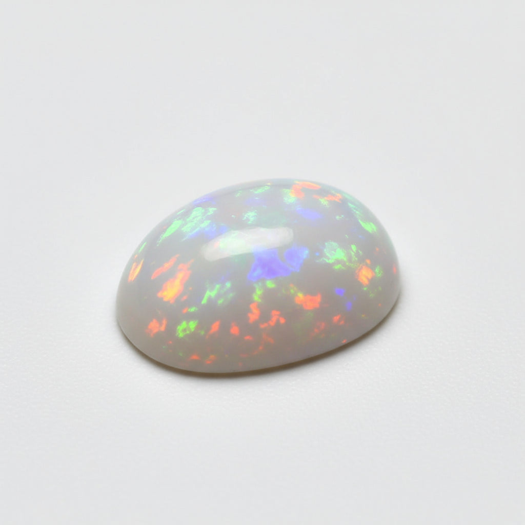 1 Stück Opal, klein, 7 x 9 mm, oval, Cabochon, weiß, reine Halbedelsteine, lose Edelsteine
