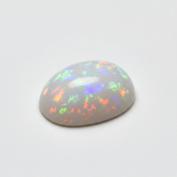 1 Stück Opal, klein, 7 x 9 mm, oval, Cabochon, weiß, reine Halbedelsteine, lose Edelsteine