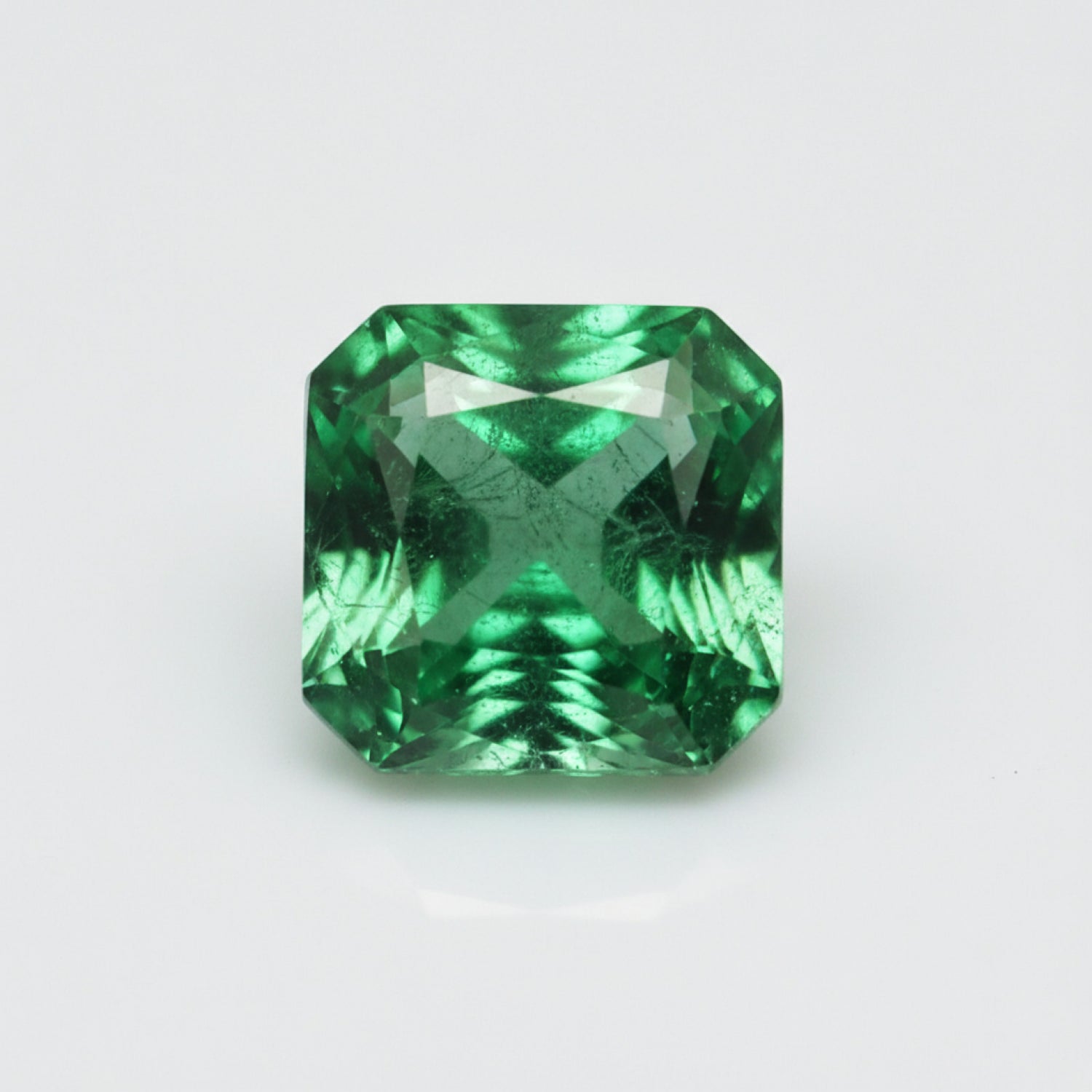 Emerald 1PC Small 8x8 MM Square Faceted Green Luster Precious Loose Gems