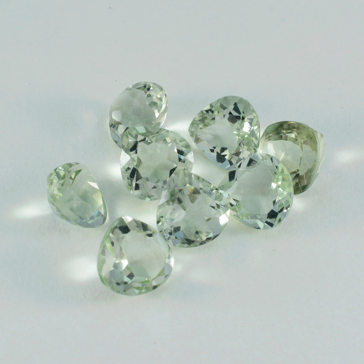 Green Amethyst 1PC Small 8x8 MM Heart Faceted Green Luster Semi Precious Loose Gems Image principale du produit